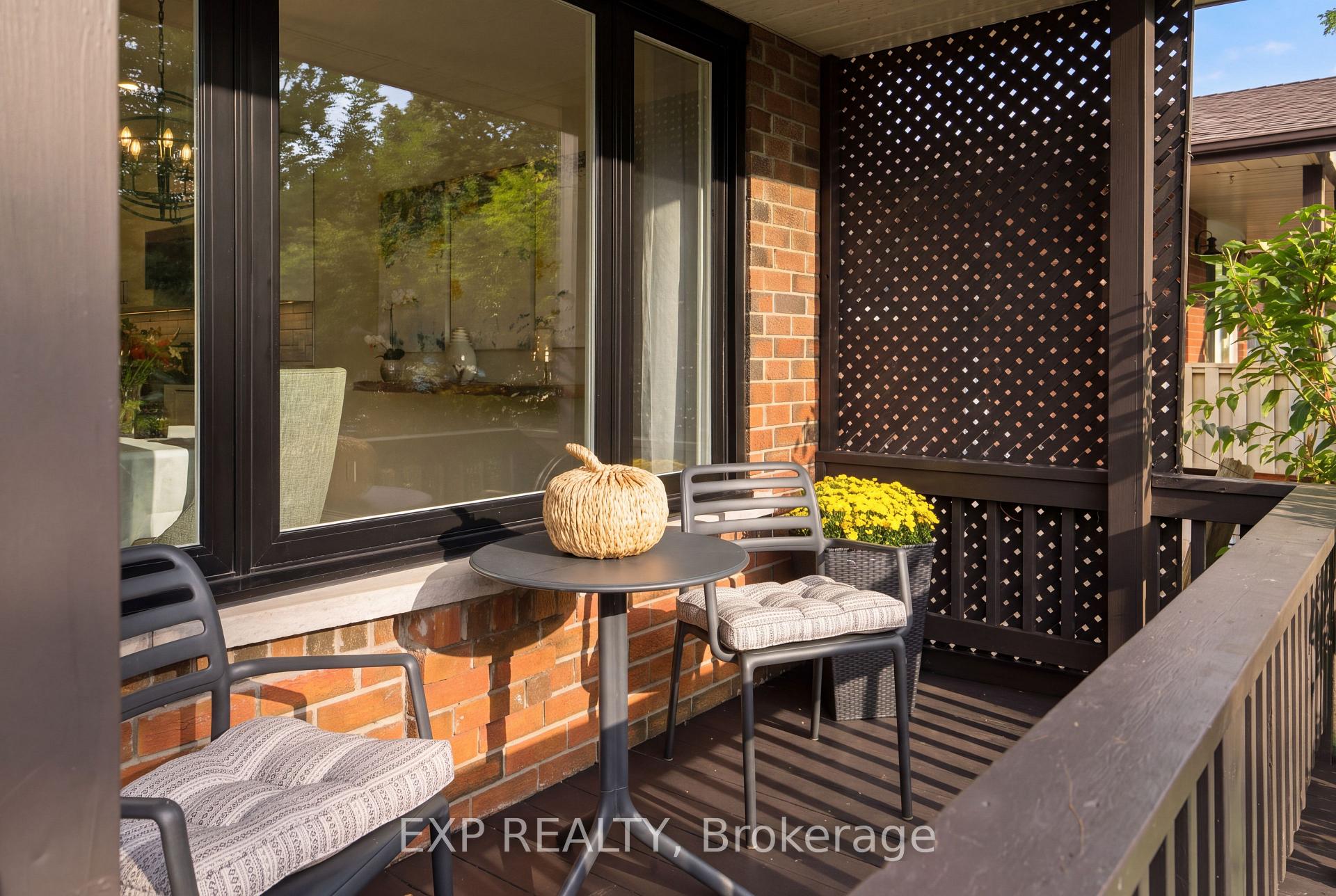 Photo 3 of 447 Drummerhill Crescent, Waterloo, Maple Hills — HOMEH