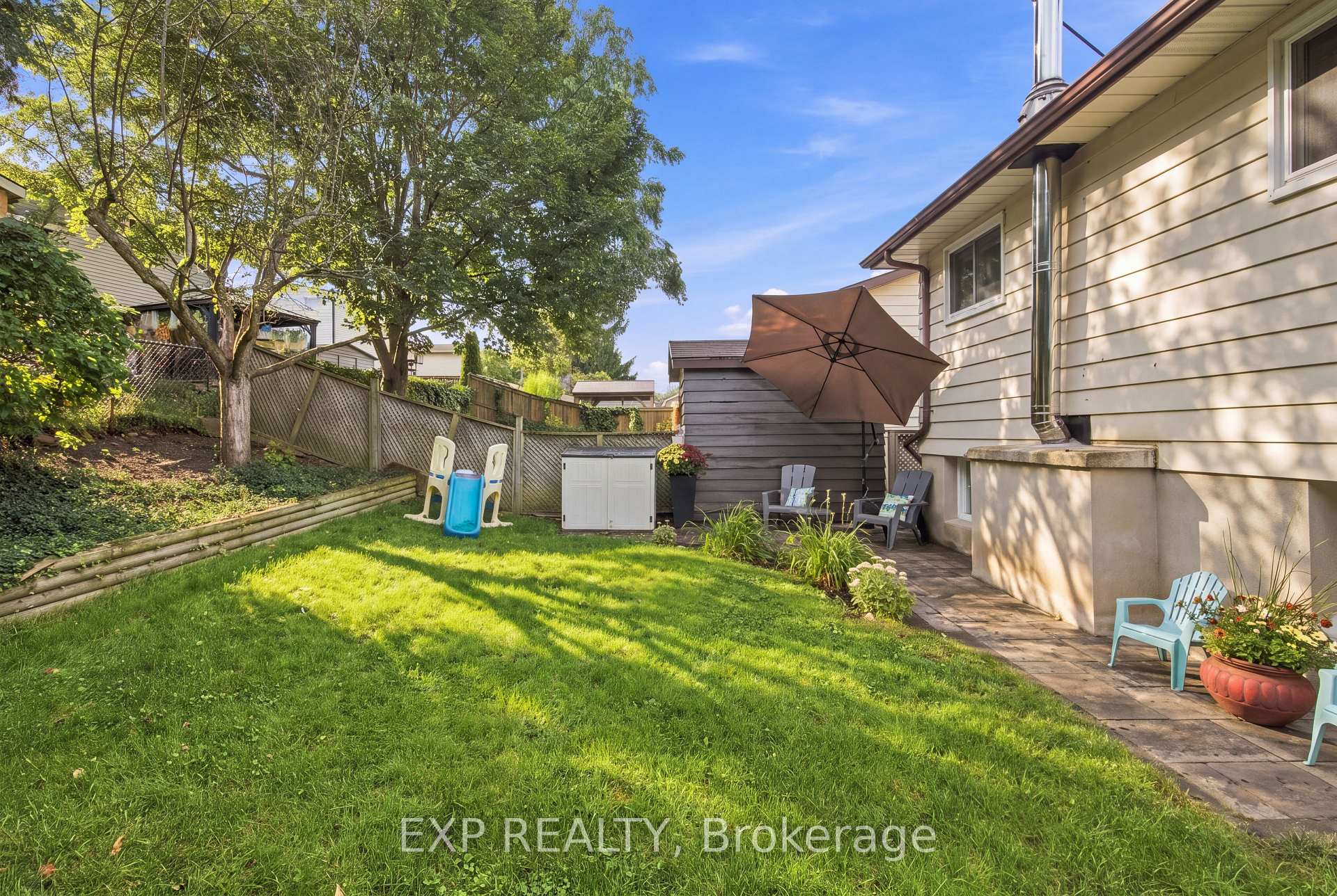 Photo 8 of 447 Drummerhill Crescent, Waterloo, Maple Hills — HOMEH