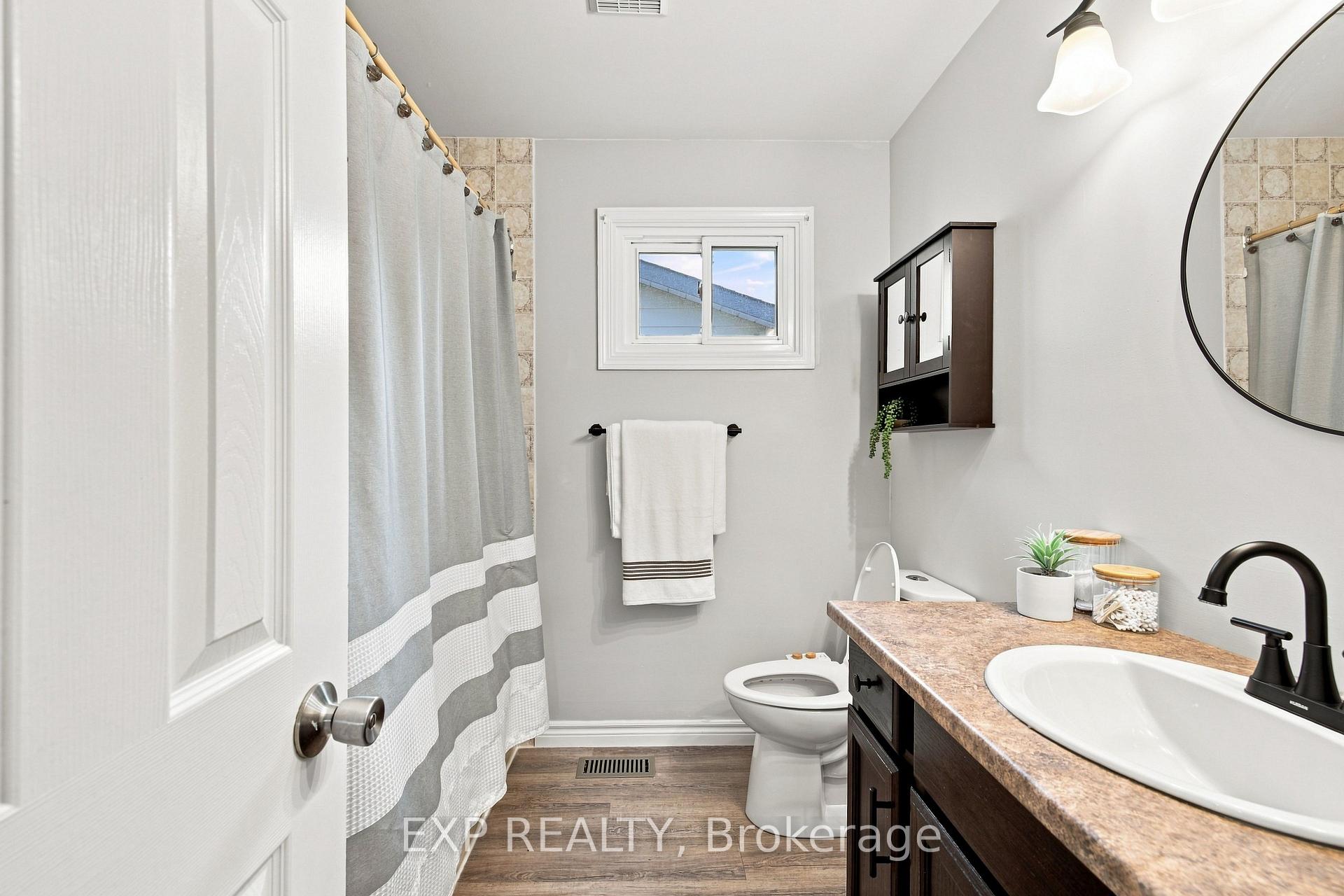 Photo 23 of 447 Drummerhill Crescent, Waterloo, Maple Hills — HOMEH