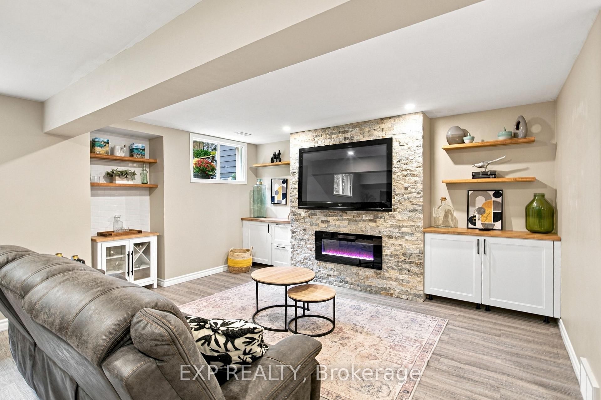 Photo 37 of 447 Drummerhill Crescent, Waterloo, Maple Hills — HOMEH