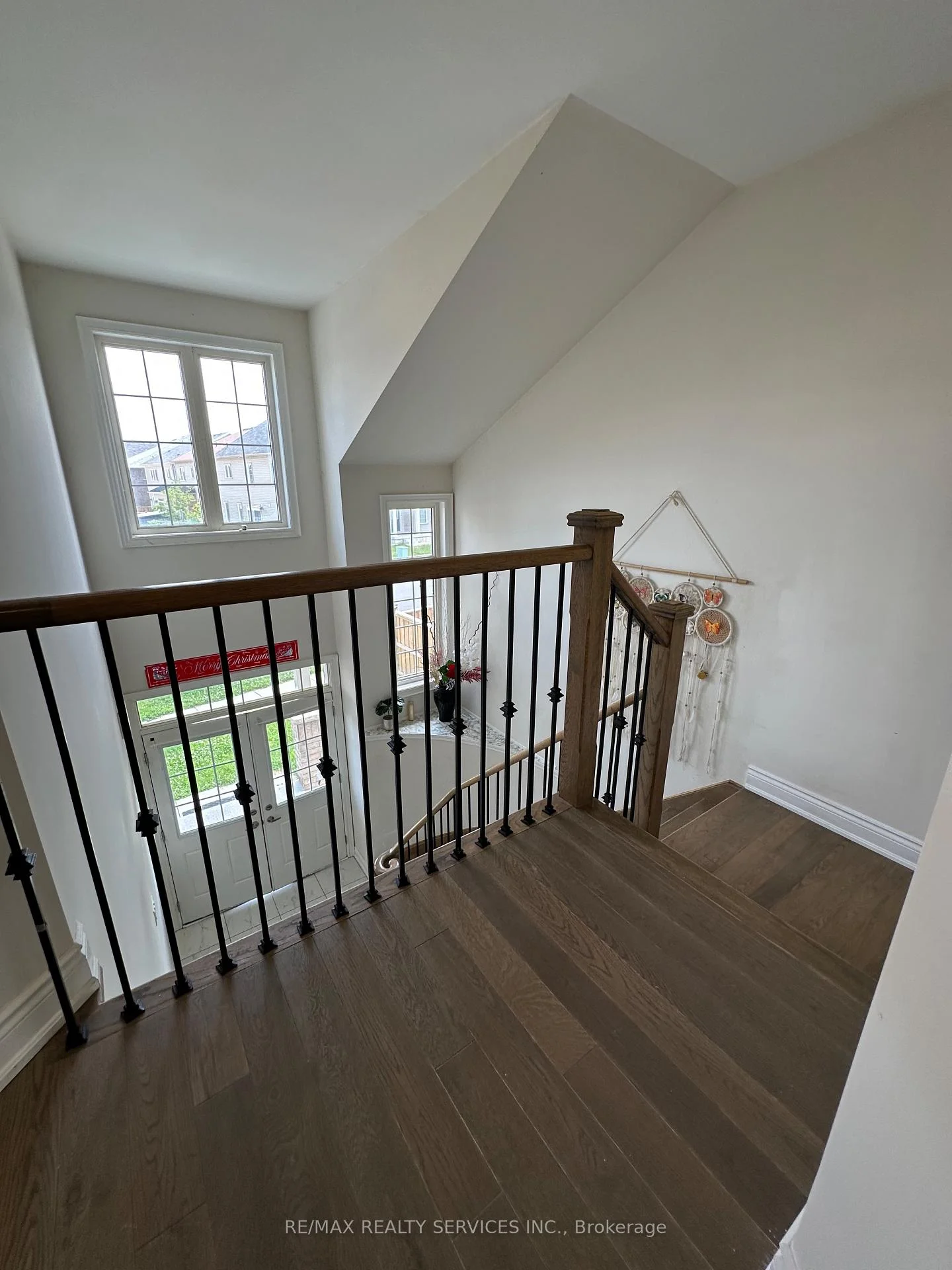Photo 9 of 196 Munro Circle, Brantford, Empire South — HOMEH
