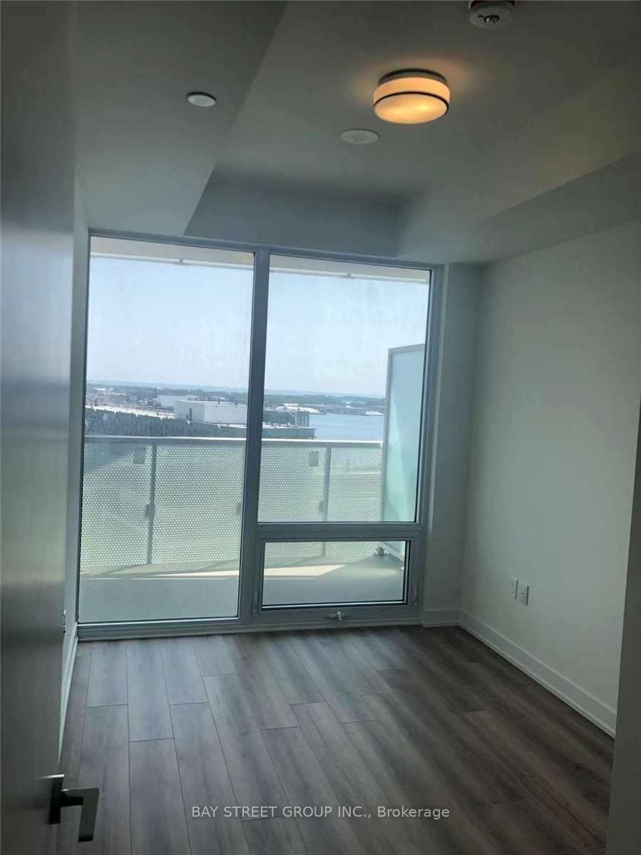 Photo 5 of Unit 1810, 15 Queens Quay E, Toronto, Waterfront Communities — HOMEH