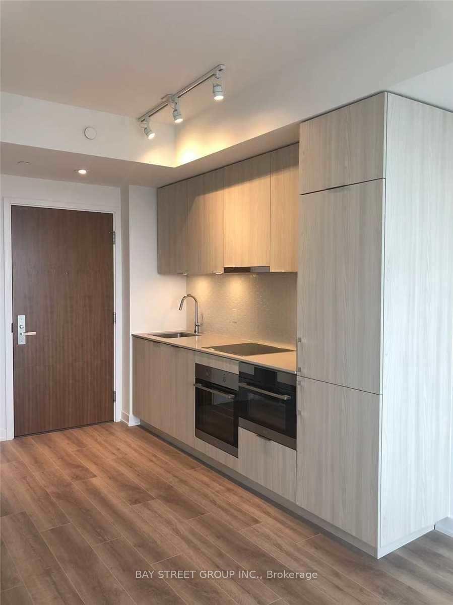 Photo 8 of Unit 1810, 15 Queens Quay E, Toronto, Waterfront Communities — HOMEH