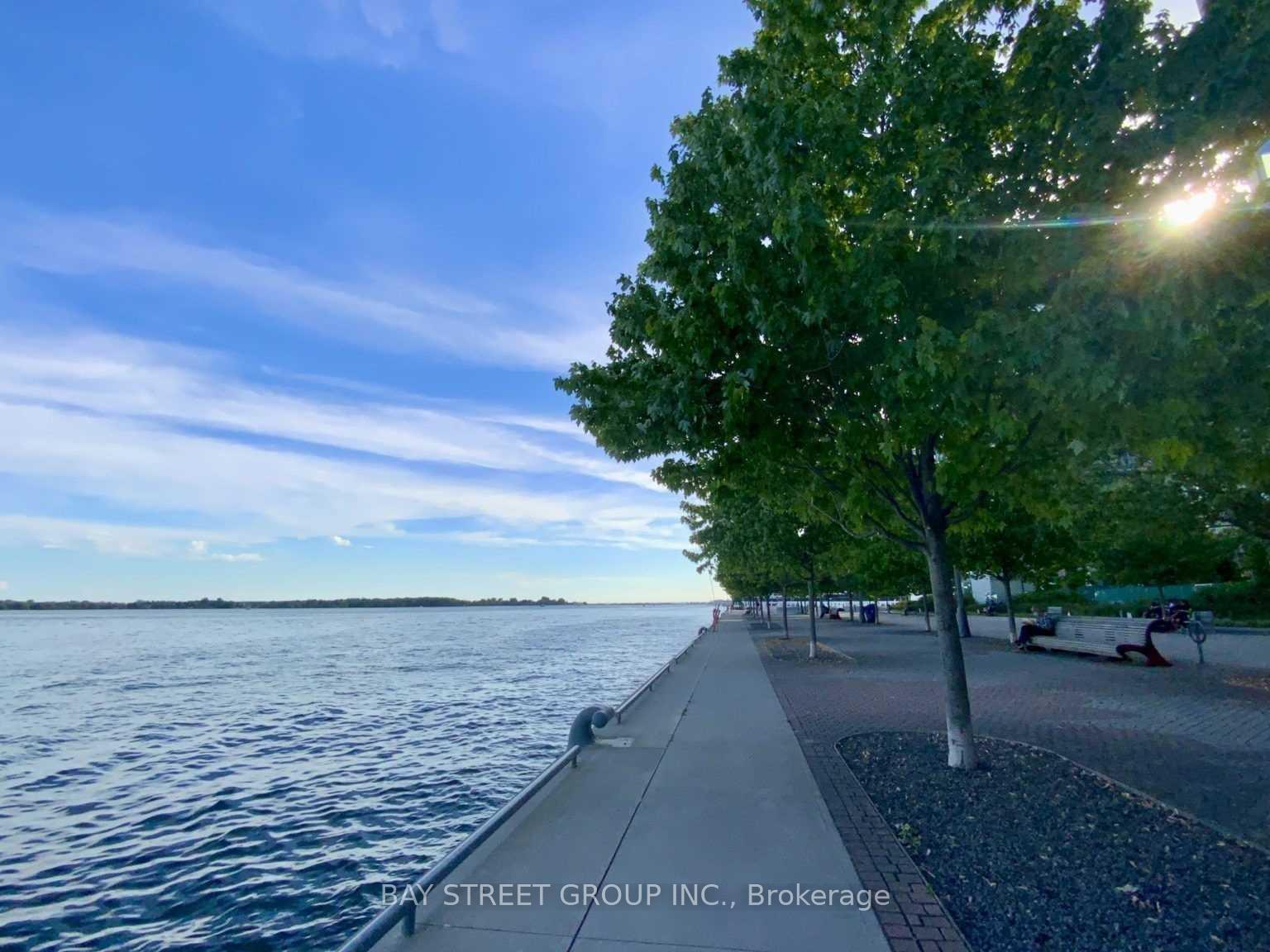 Photo 13 of Unit 1810, 15 Queens Quay E, Toronto, Waterfront Communities — HOMEH