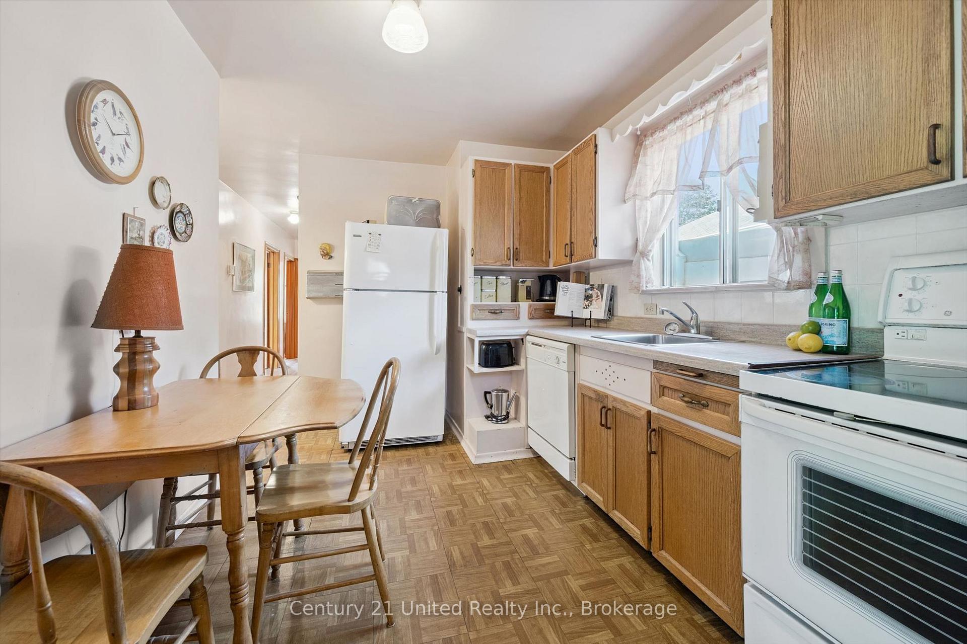 Photo 11 of 25 Vankirk Road, Scarborough, Dorset Park — HOMEH