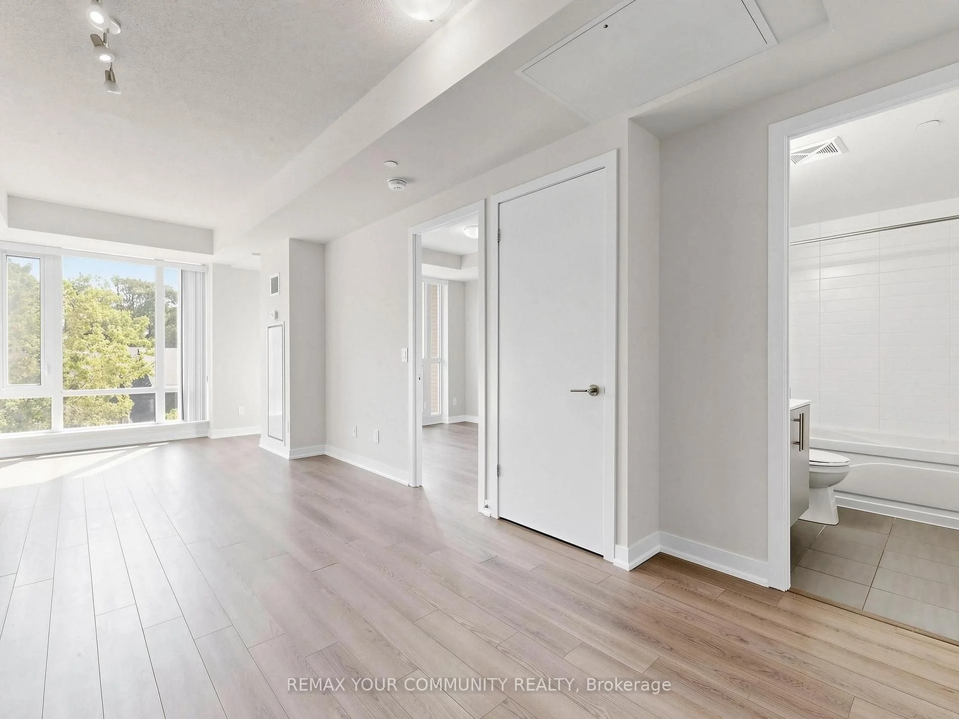 Photo 22 of Unit 306, 60 Berwick Avenue, Toronto, Yonge-Eglinton — HOMEH