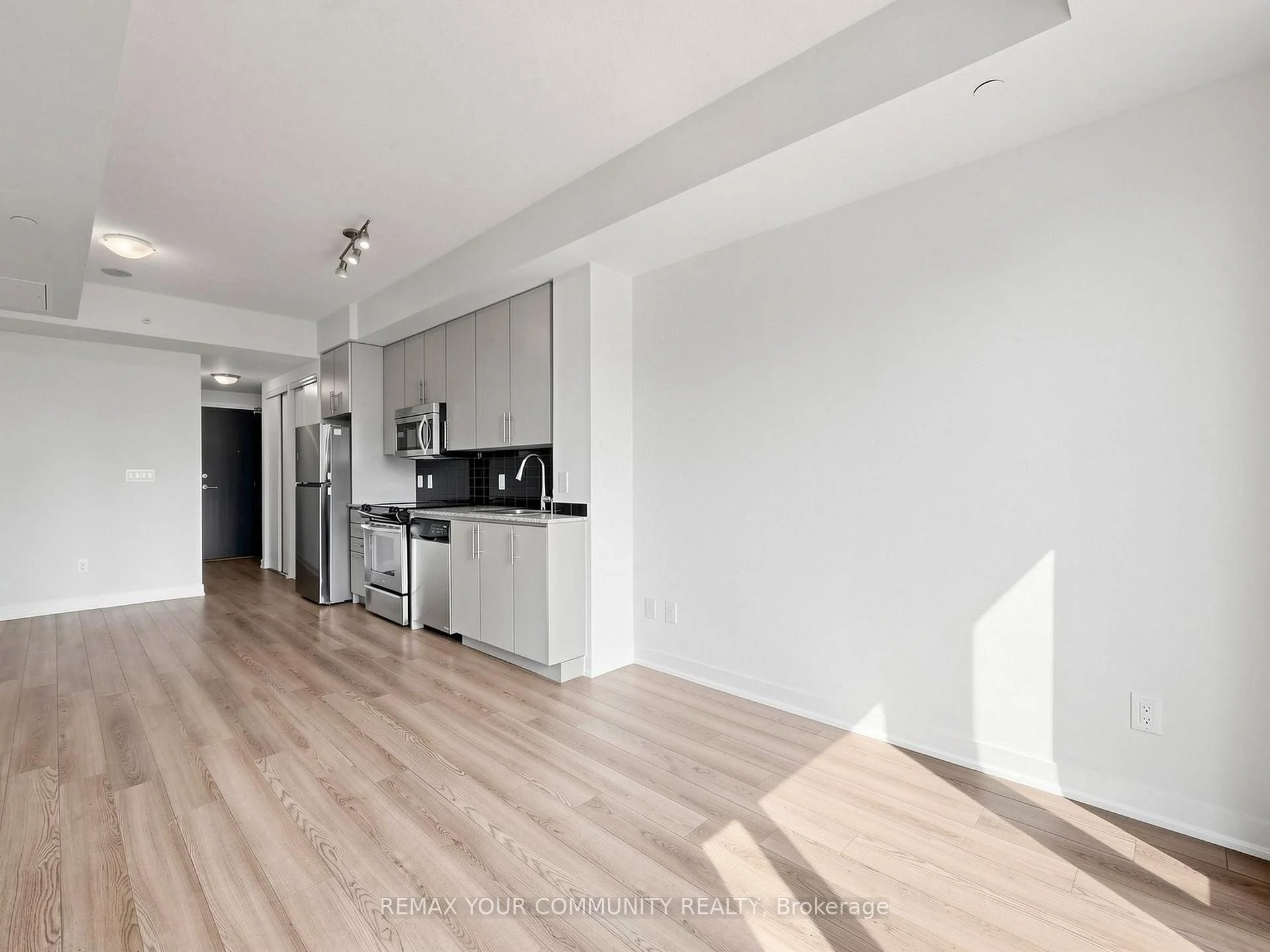 Photo 24 of Unit 306, 60 Berwick Avenue, Toronto, Yonge-Eglinton — HOMEH