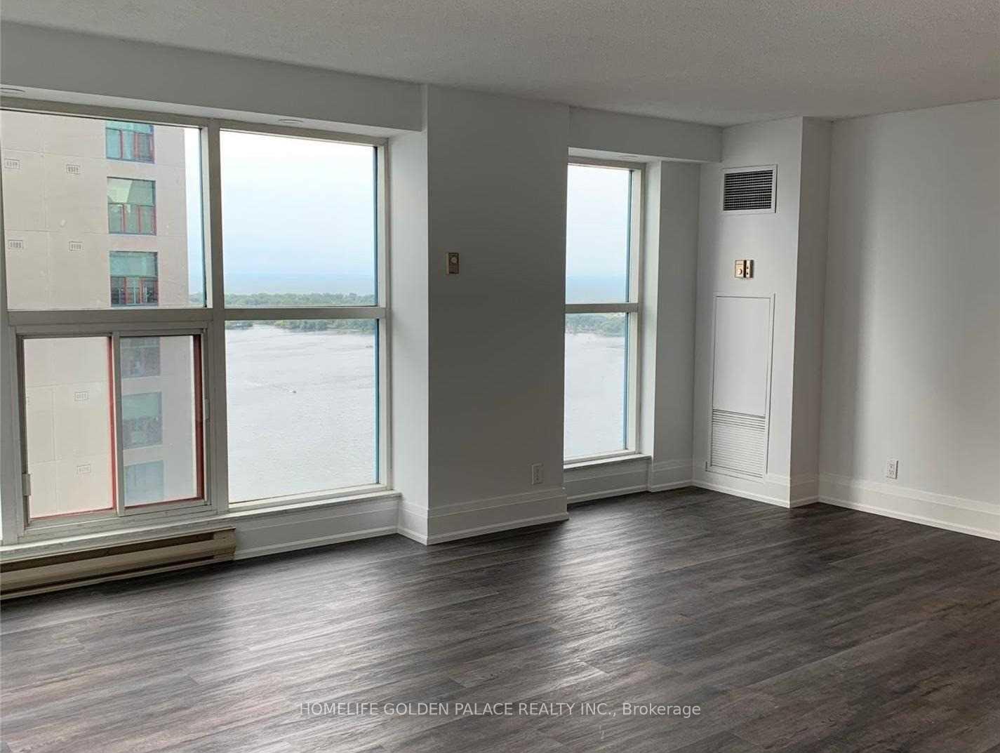 Photo 9 of Unit 3307, 77 Harbour Square, Toronto, Waterfront Communities — HOMEH