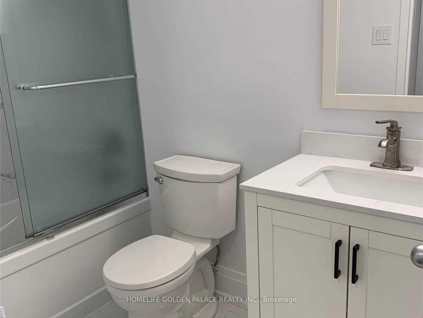 Photo 12 of Unit 3307, 77 Harbour Square, Toronto, Waterfront Communities — HOMEH