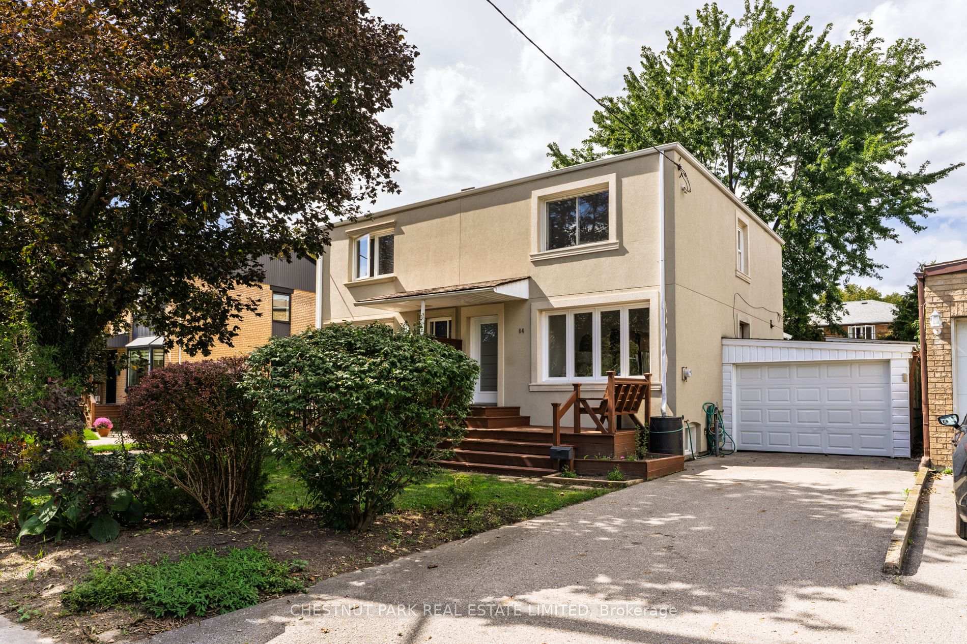 Photo 2 of 64 Pasadena Gardens, Toronto, Lambton Baby Point — HOMEH