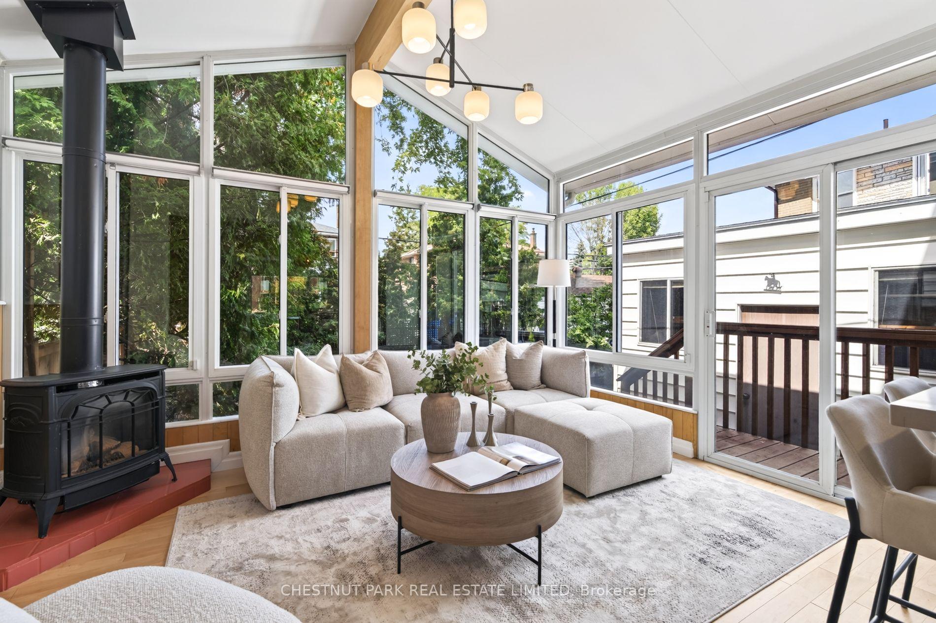 Photo 16 of 64 Pasadena Gardens, Toronto, Lambton Baby Point — HOMEH