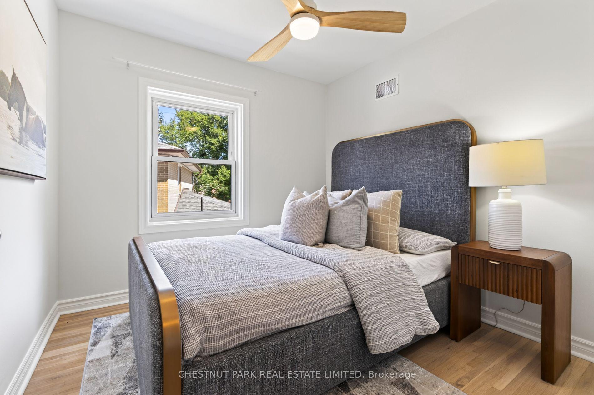 Photo 21 of 64 Pasadena Gardens, Toronto, Lambton Baby Point — HOMEH