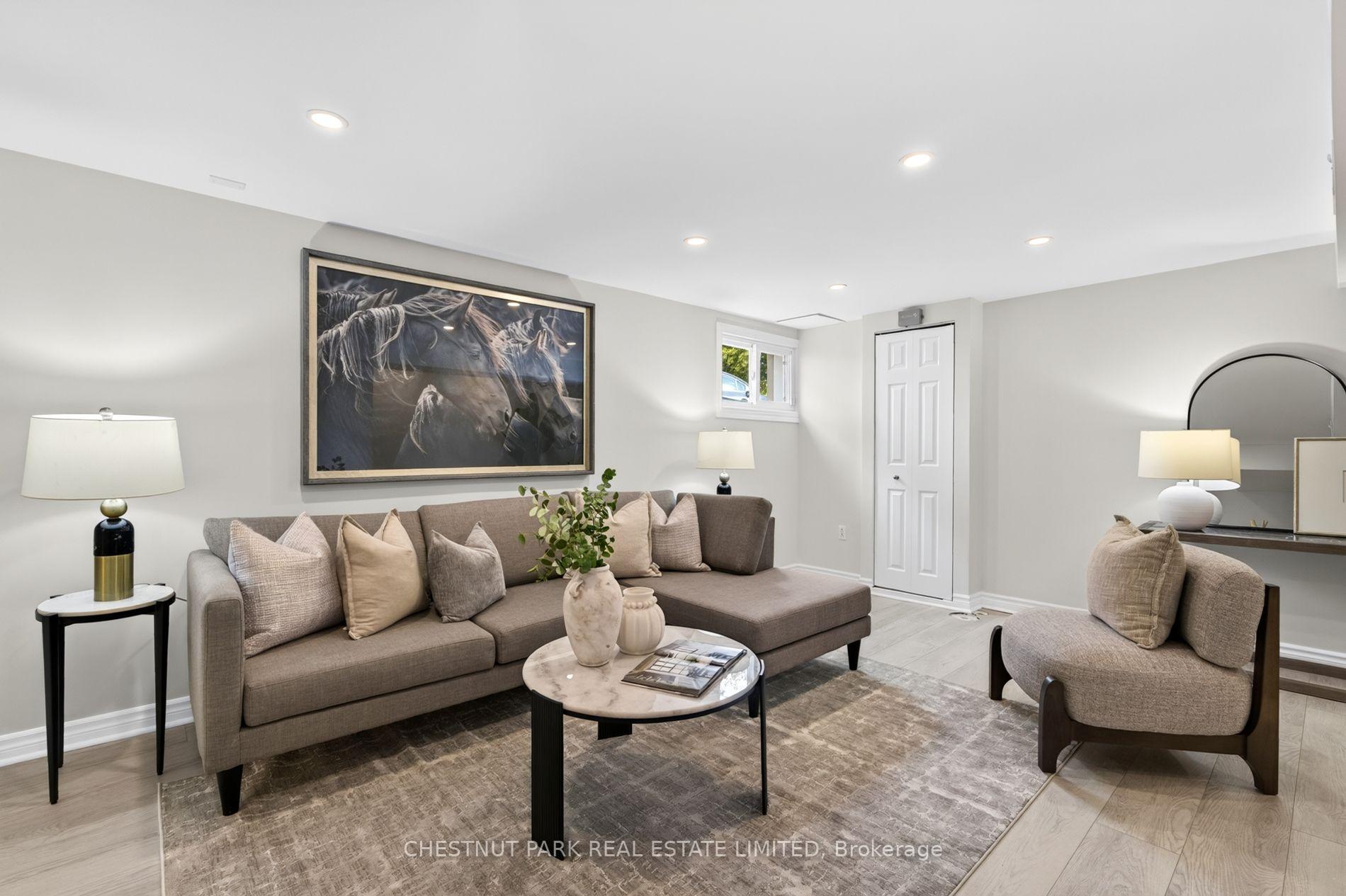 Photo 26 of 64 Pasadena Gardens, Toronto, Lambton Baby Point — HOMEH