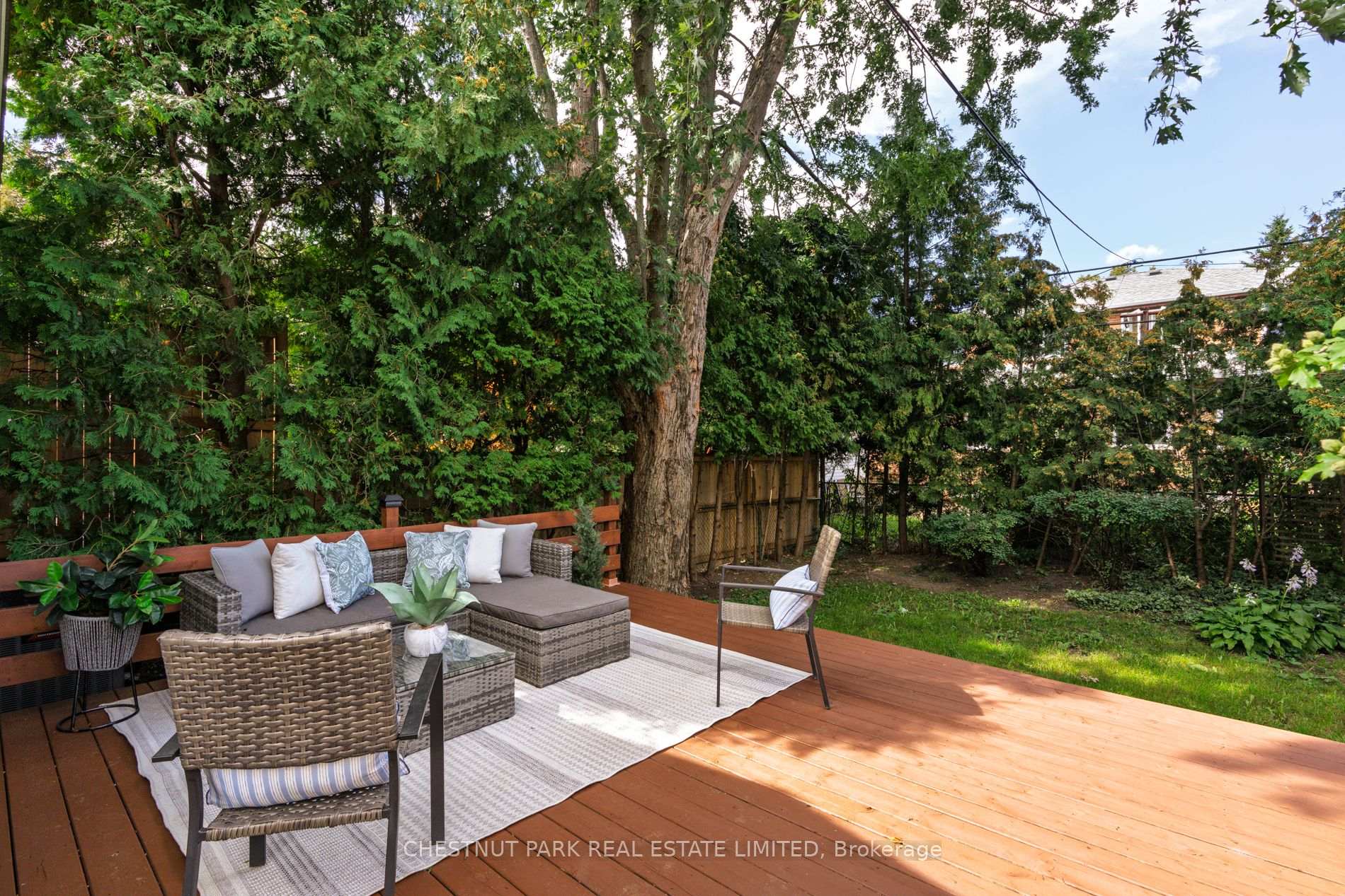 Photo 33 of 64 Pasadena Gardens, Toronto, Lambton Baby Point — HOMEH