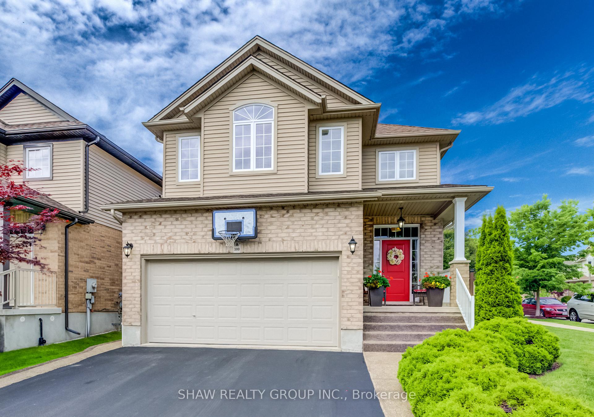 Photo 1 of 300 Watervale Crescent, Kitchener, Grand River South — HOMEH