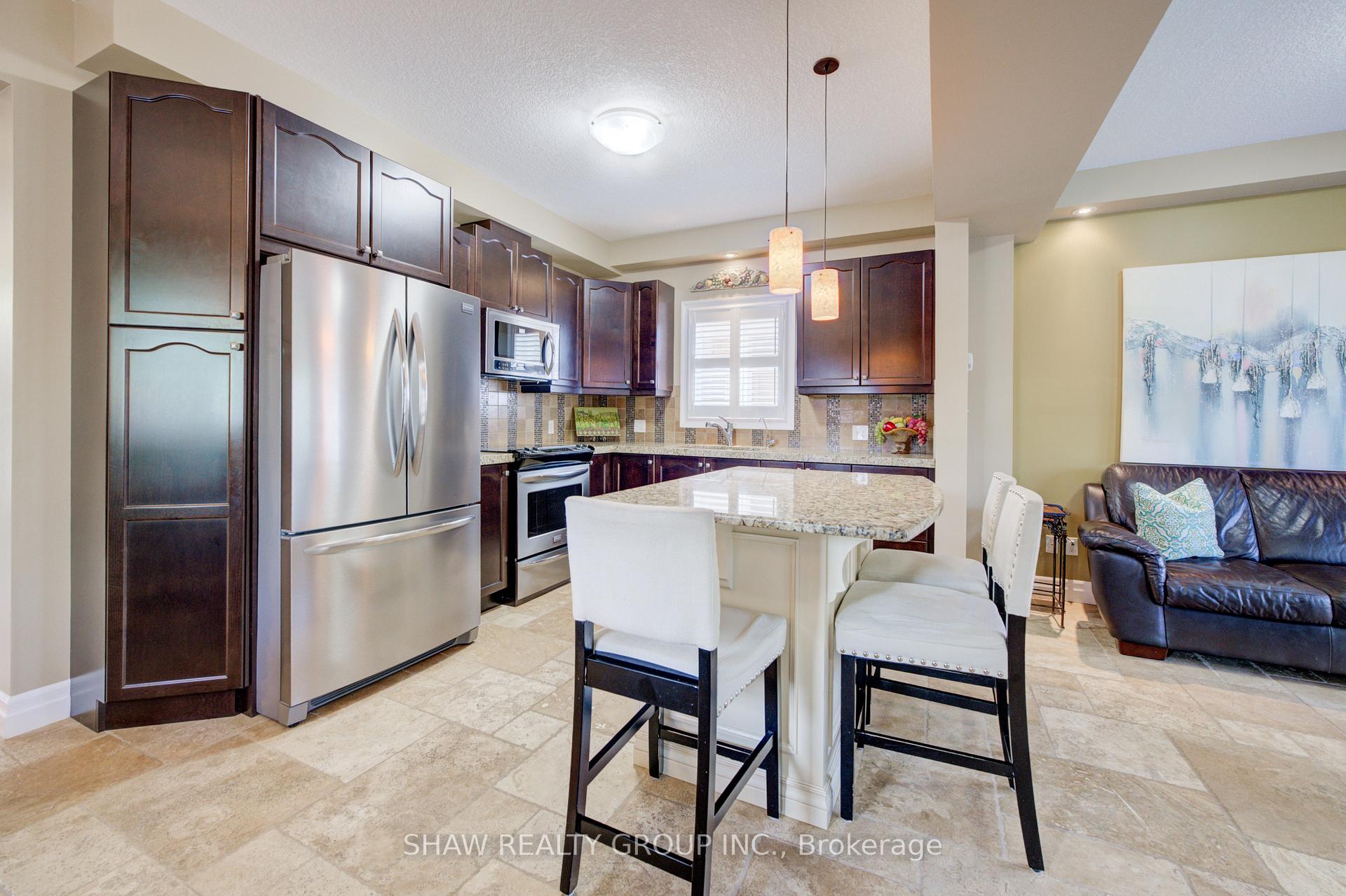 Photo 9 of 300 Watervale Crescent, Kitchener, Grand River South — HOMEH
