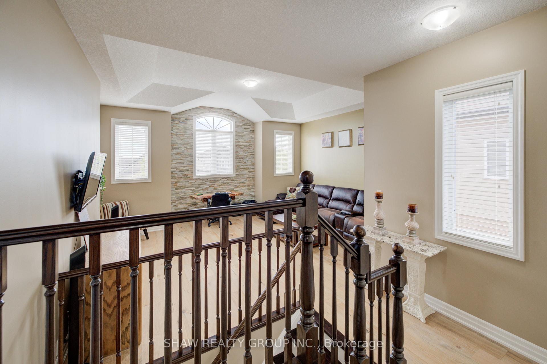 Photo 21 of 300 Watervale Crescent, Kitchener, Grand River South — HOMEH