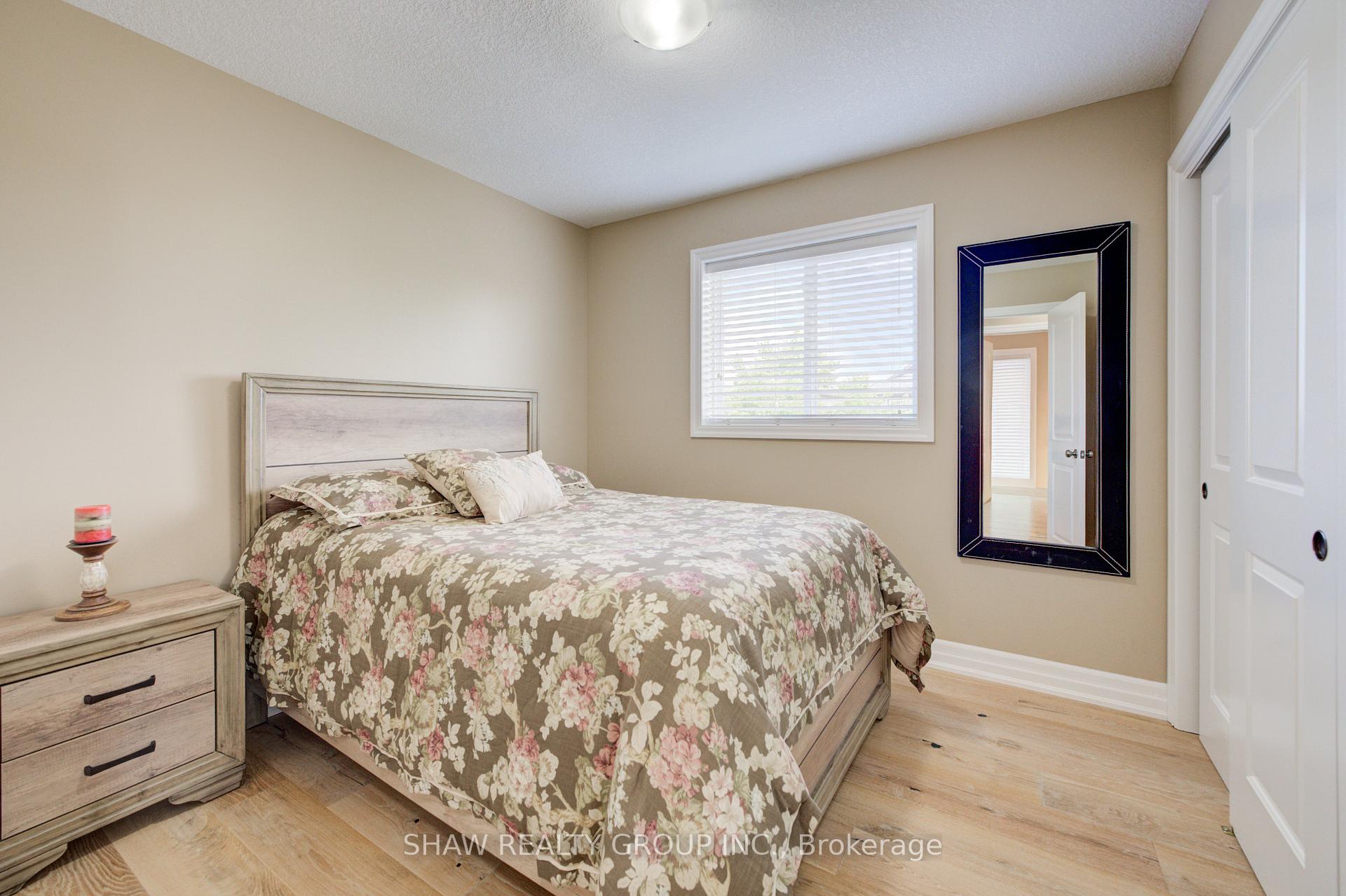 Photo 25 of 300 Watervale Crescent, Kitchener, Grand River South — HOMEH