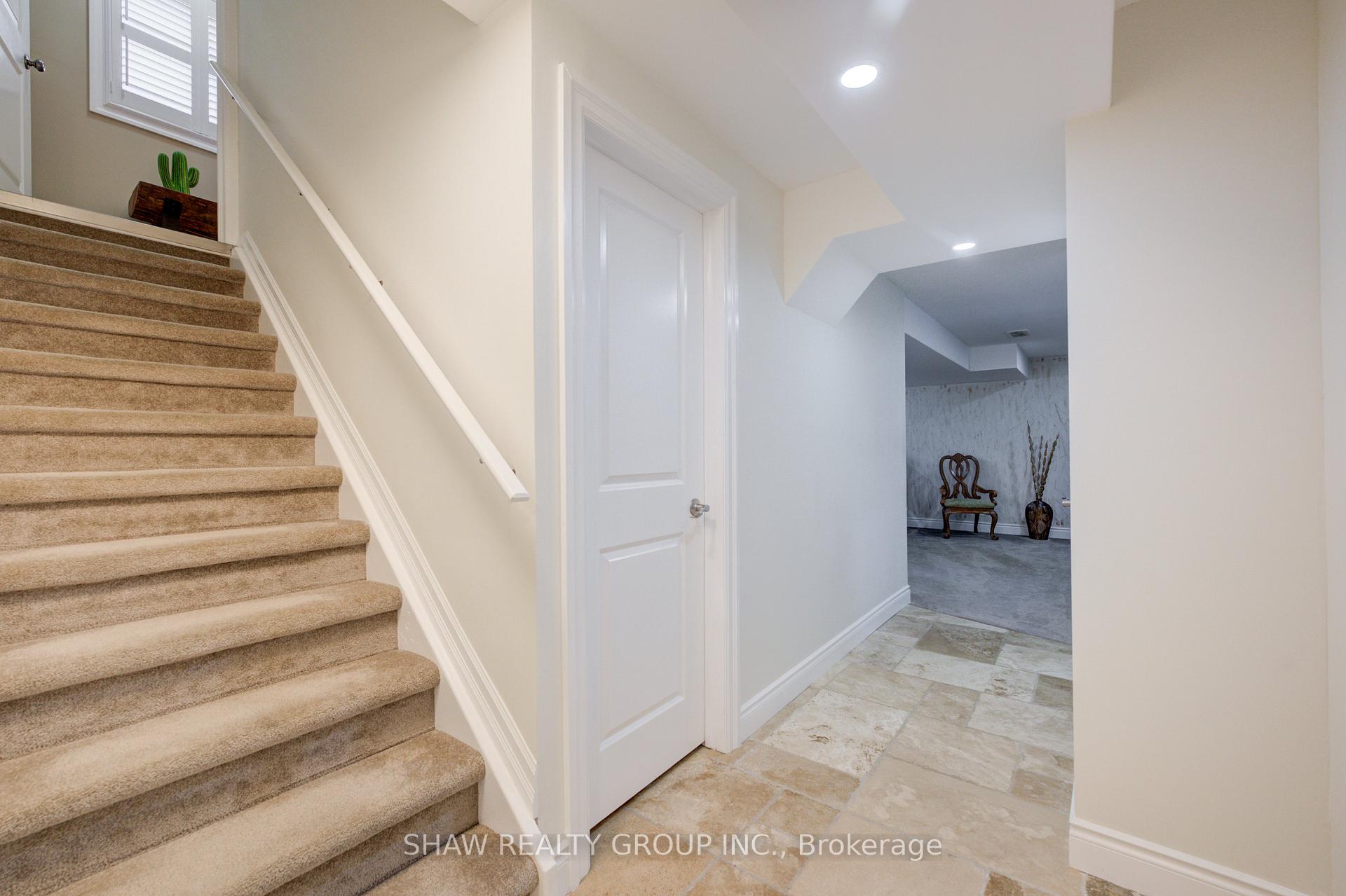 Photo 32 of 300 Watervale Crescent, Kitchener, Grand River South — HOMEH
