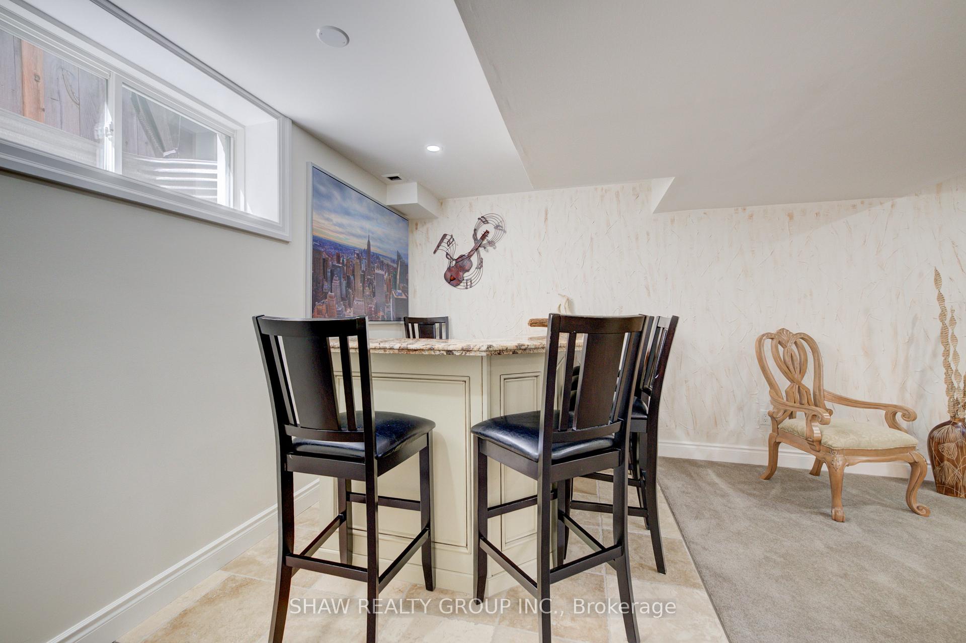 Photo 34 of 300 Watervale Crescent, Kitchener, Grand River South — HOMEH