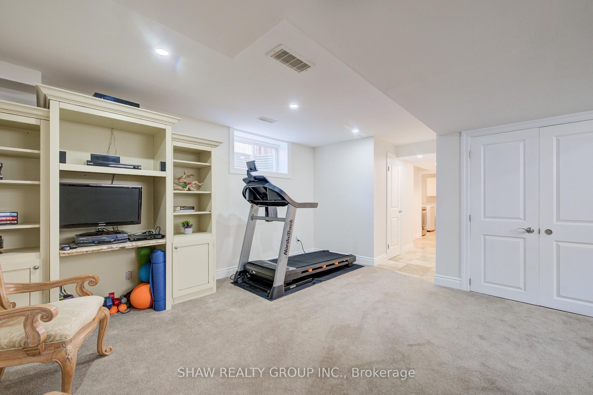 Photo 35 of 300 Watervale Crescent, Kitchener, Grand River South — HOMEH