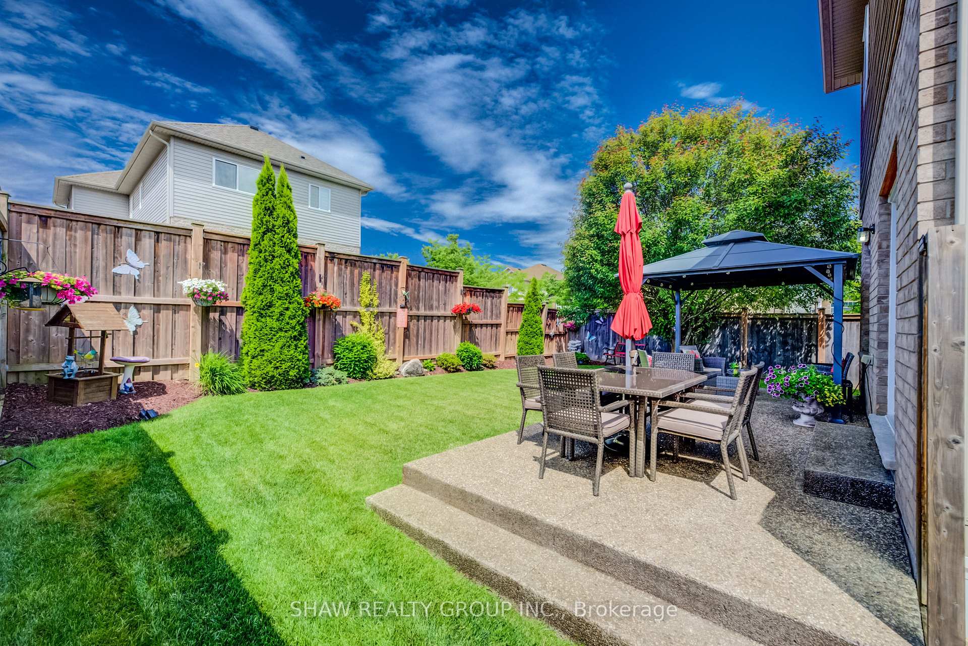 Photo 39 of 300 Watervale Crescent, Kitchener, Grand River South — HOMEH