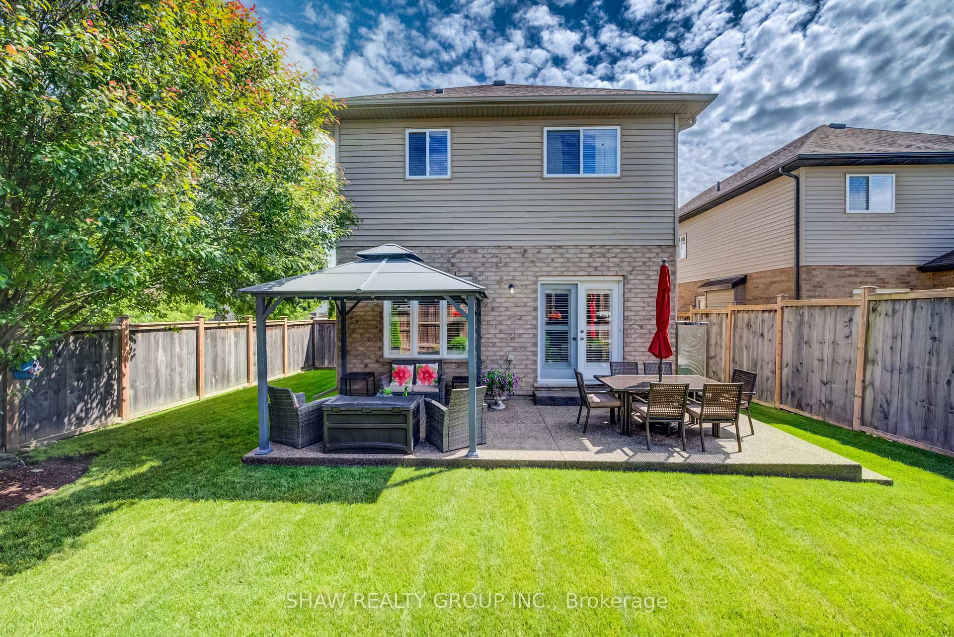 Photo 42 of 300 Watervale Crescent, Kitchener, Grand River South — HOMEH