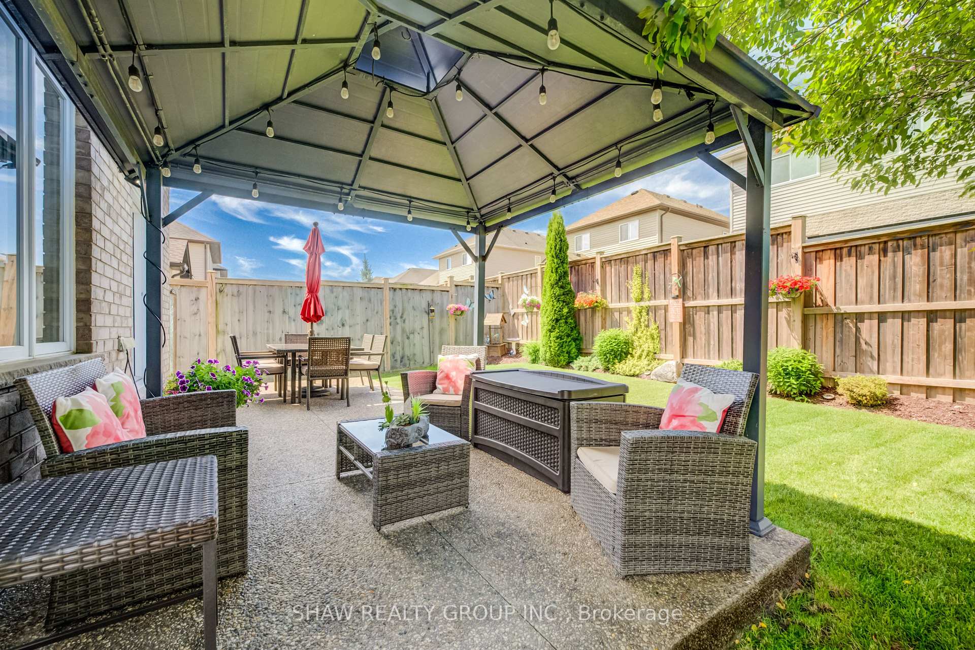 Photo 43 of 300 Watervale Crescent, Kitchener, Grand River South — HOMEH
