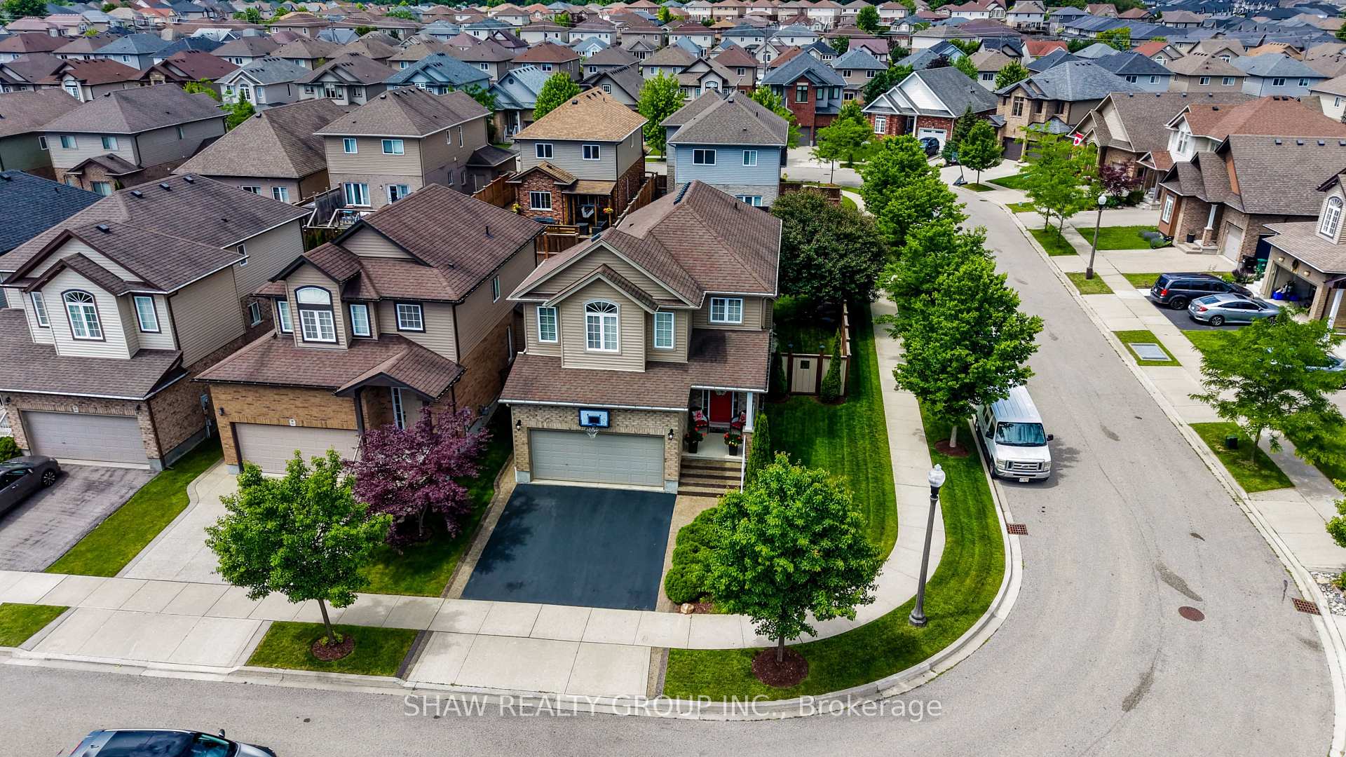 Photo 47 of 300 Watervale Crescent, Kitchener, Grand River South — HOMEH