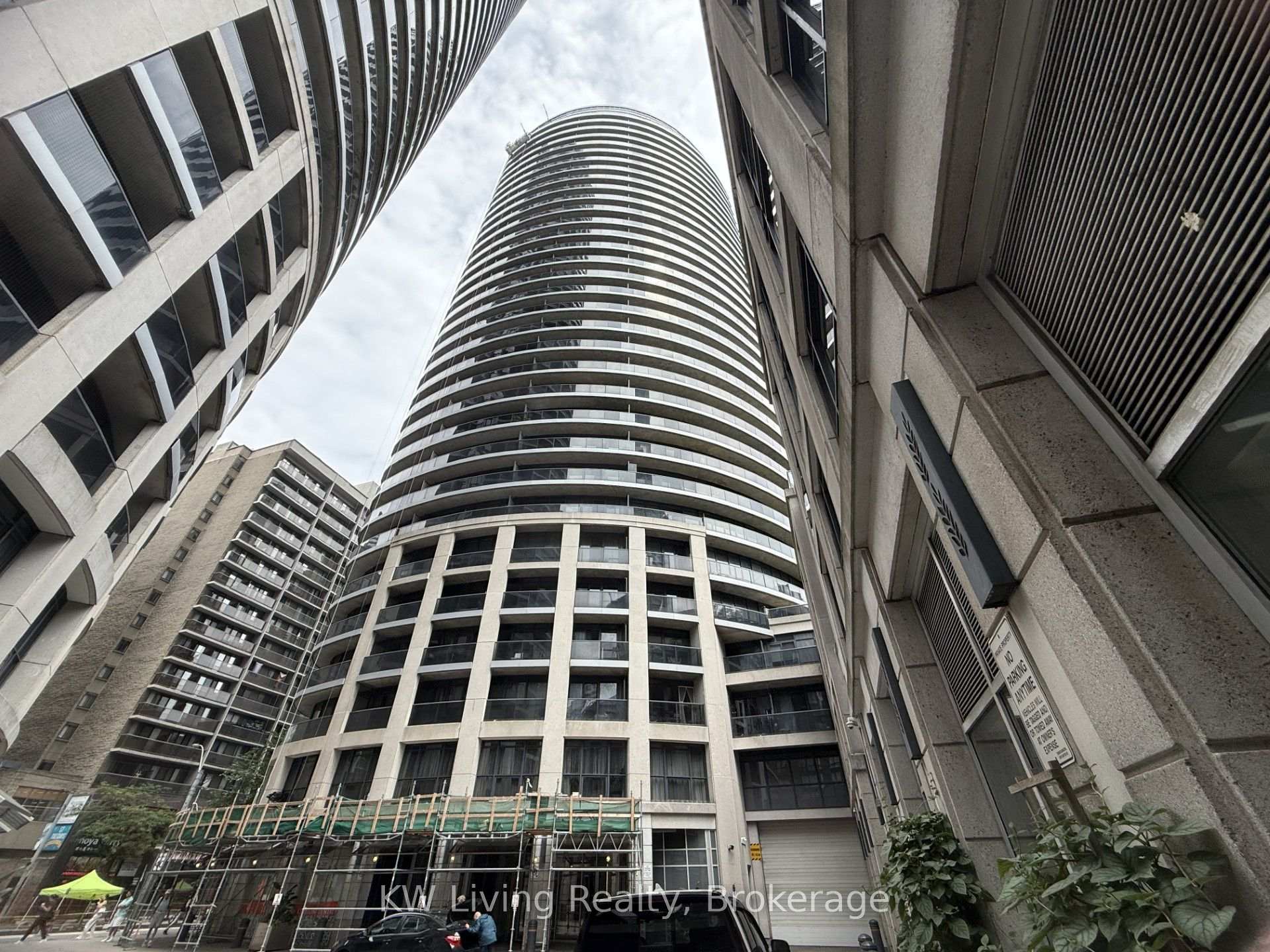 Photo 29 of Unit 2105, 25 Carlton Street, Toronto, Church-Yonge Corridor — HOMEH