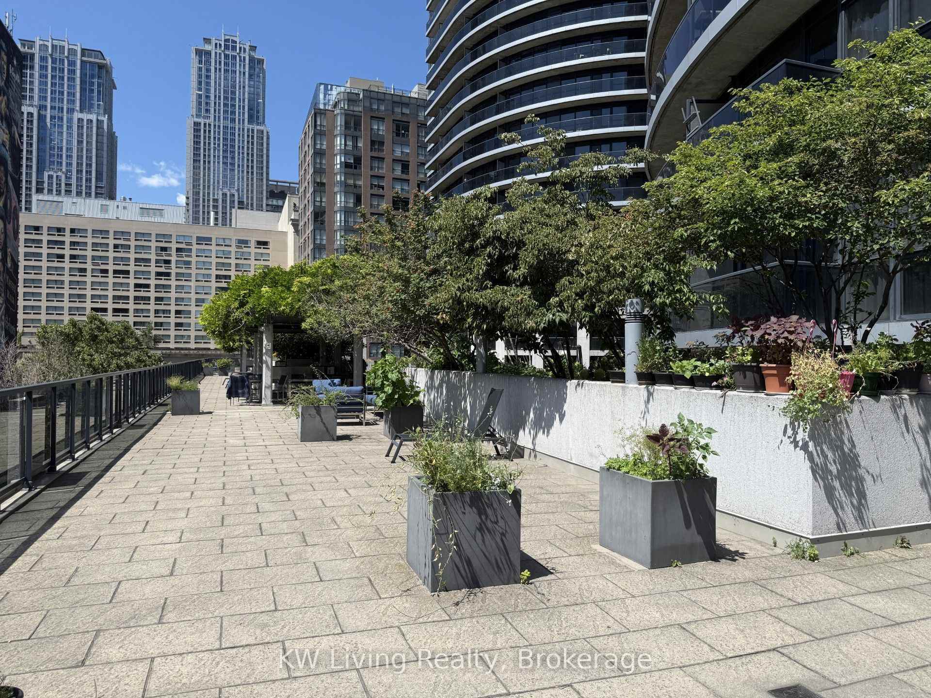 Photo 31 of Unit 2105, 25 Carlton Street, Toronto, Church-Yonge Corridor — HOMEH