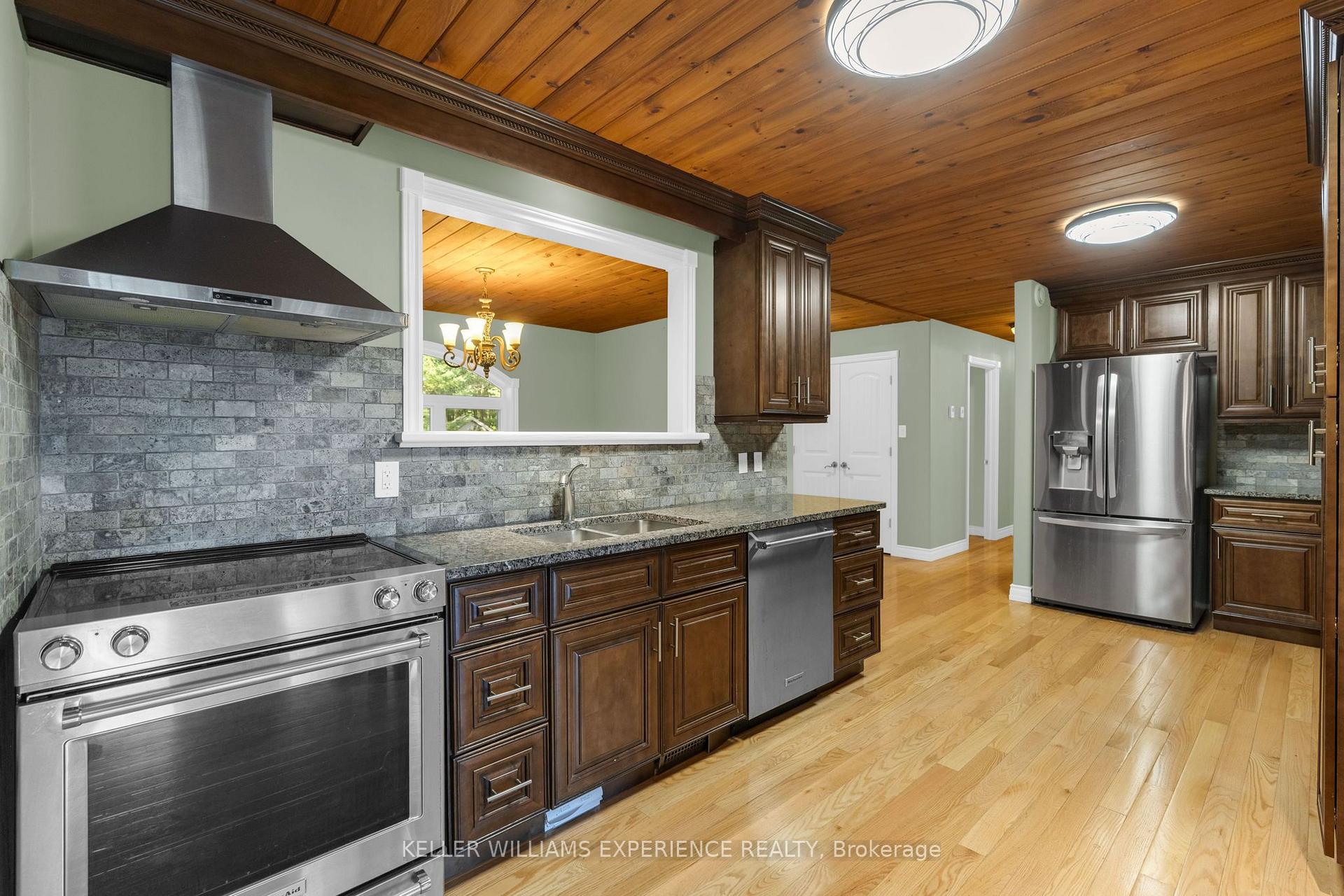 Photo 3 of 229 Sunnidale Road, Wasaga Beach — HOMEH