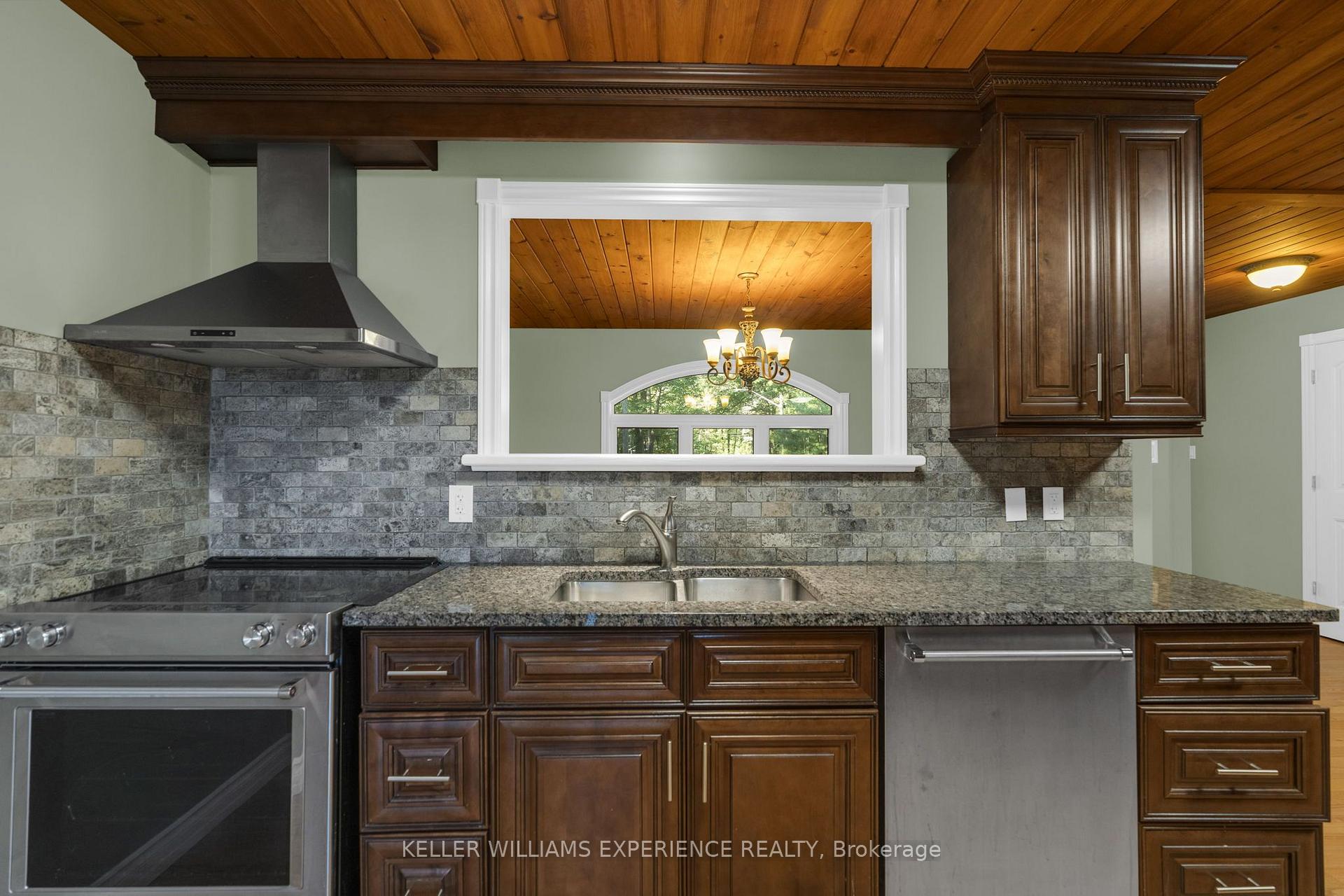 Photo 4 of 229 Sunnidale Road, Wasaga Beach — HOMEH