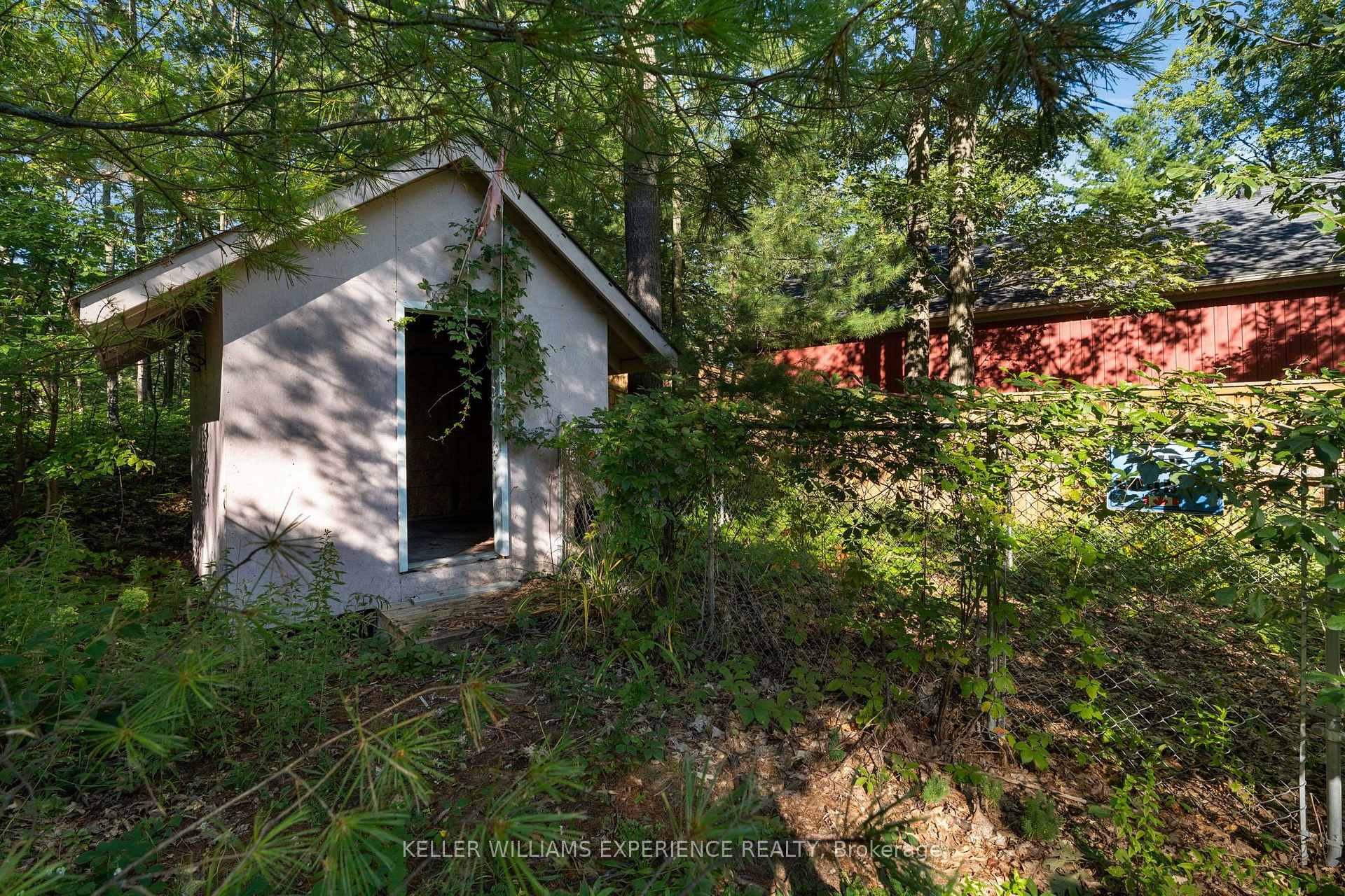 Photo 25 of 229 Sunnidale Road, Wasaga Beach — HOMEH