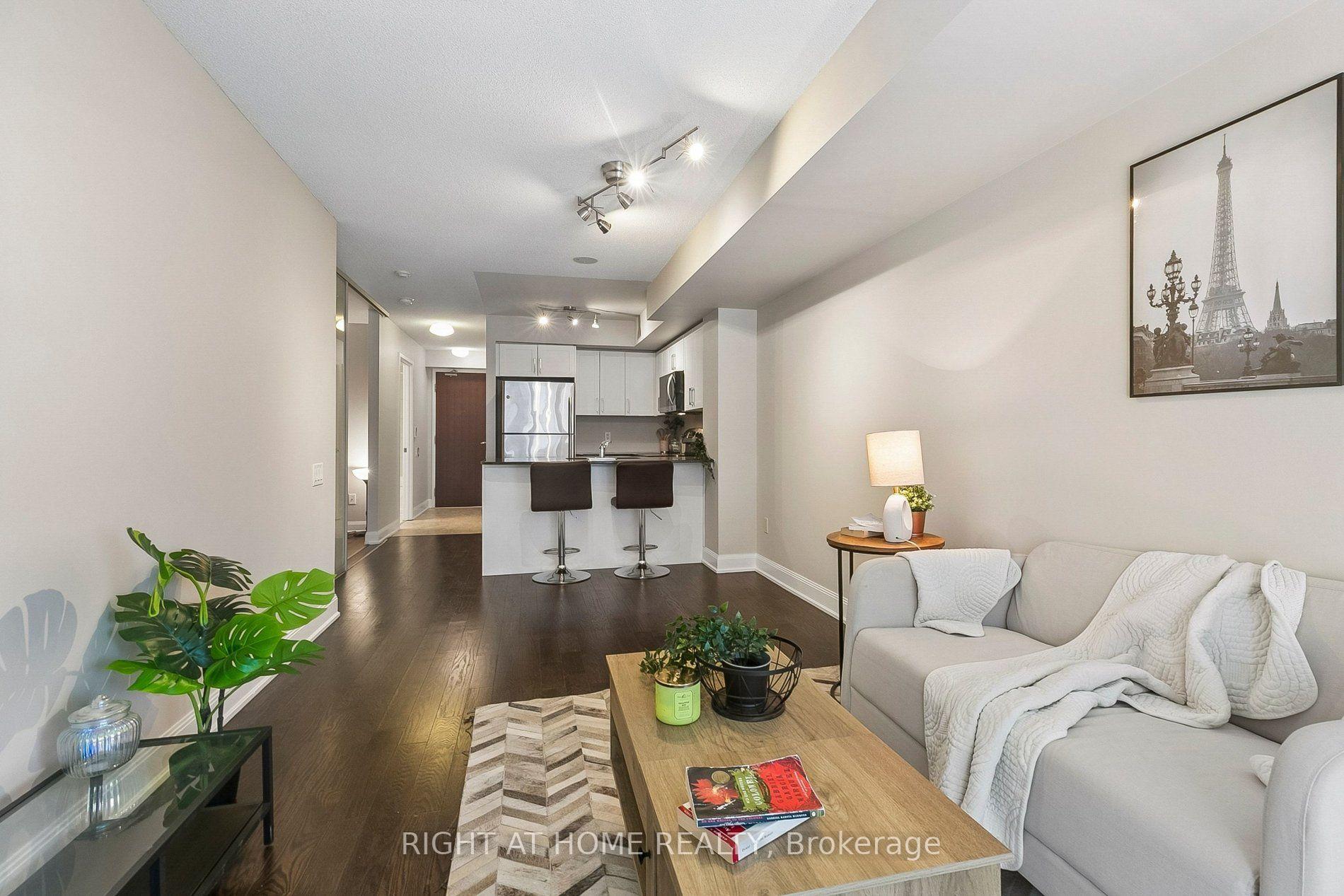 Photo 4 of Unit 2804, 2181 Yonge Street, Toronto, Mount Pleasant West — HOMEH