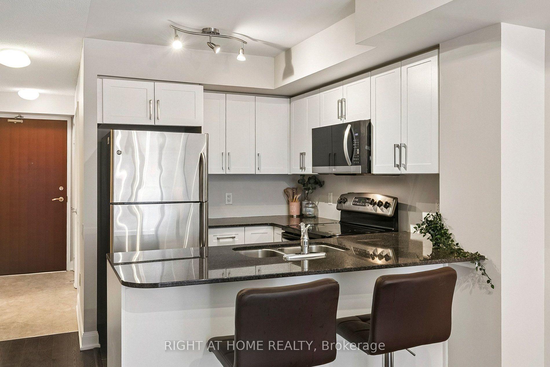 Photo 5 of Unit 2804, 2181 Yonge Street, Toronto, Mount Pleasant West — HOMEH