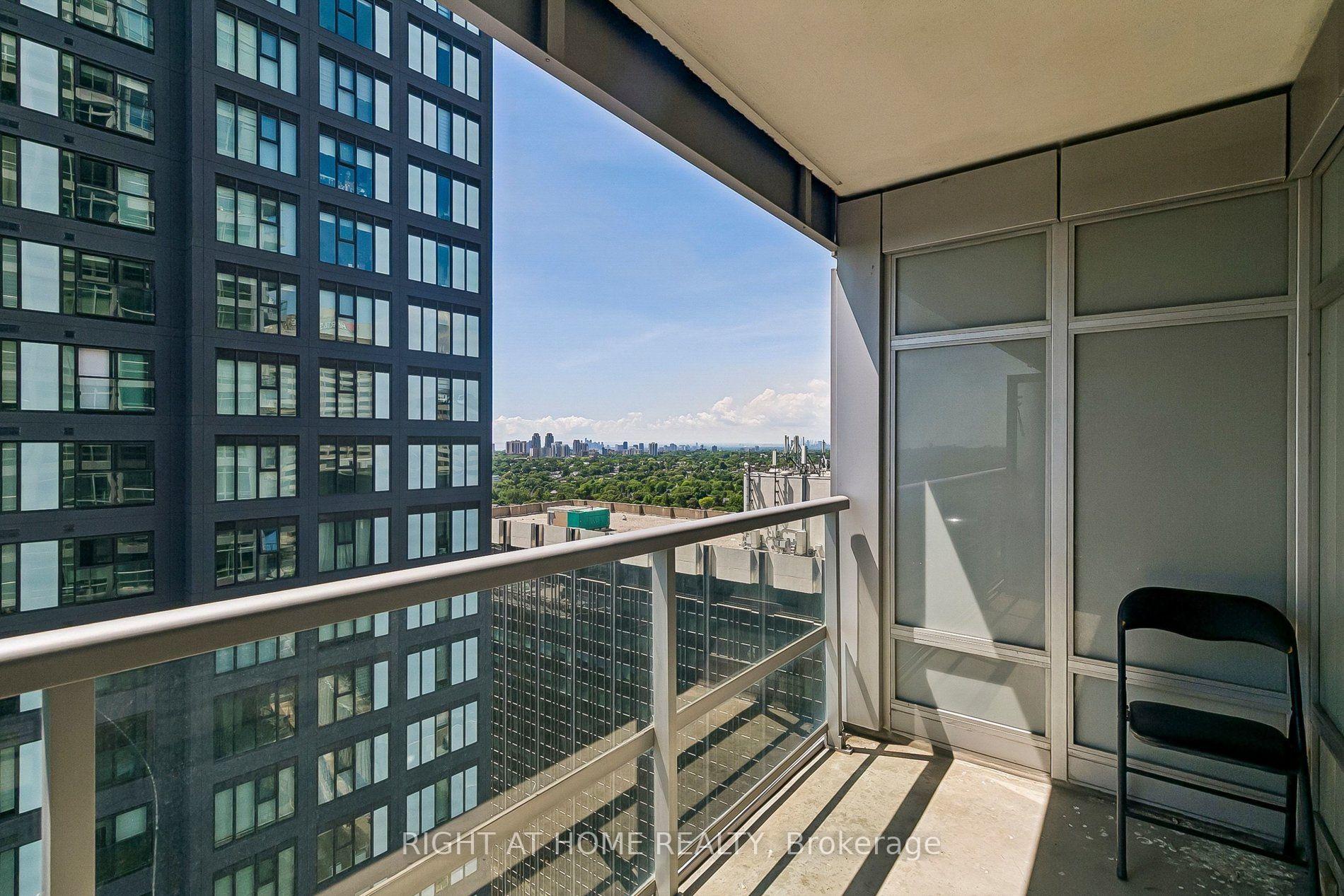 Photo 14 of Unit 2804, 2181 Yonge Street, Toronto, Mount Pleasant West — HOMEH