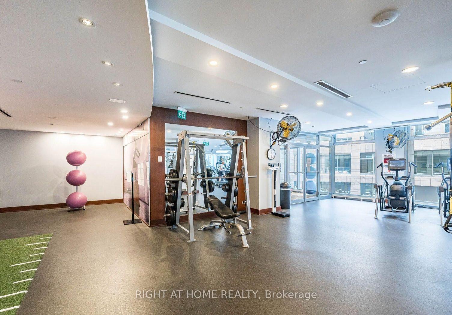 Photo 19 of Unit 2804, 2181 Yonge Street, Toronto, Mount Pleasant West — HOMEH