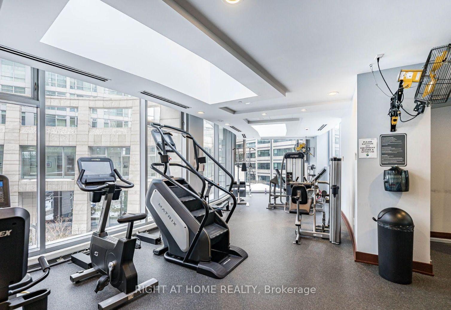 Photo 21 of Unit 2804, 2181 Yonge Street, Toronto, Mount Pleasant West — HOMEH