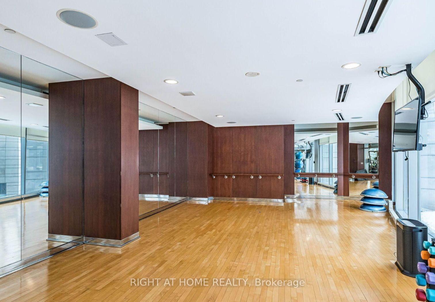 Photo 22 of Unit 2804, 2181 Yonge Street, Toronto, Mount Pleasant West — HOMEH