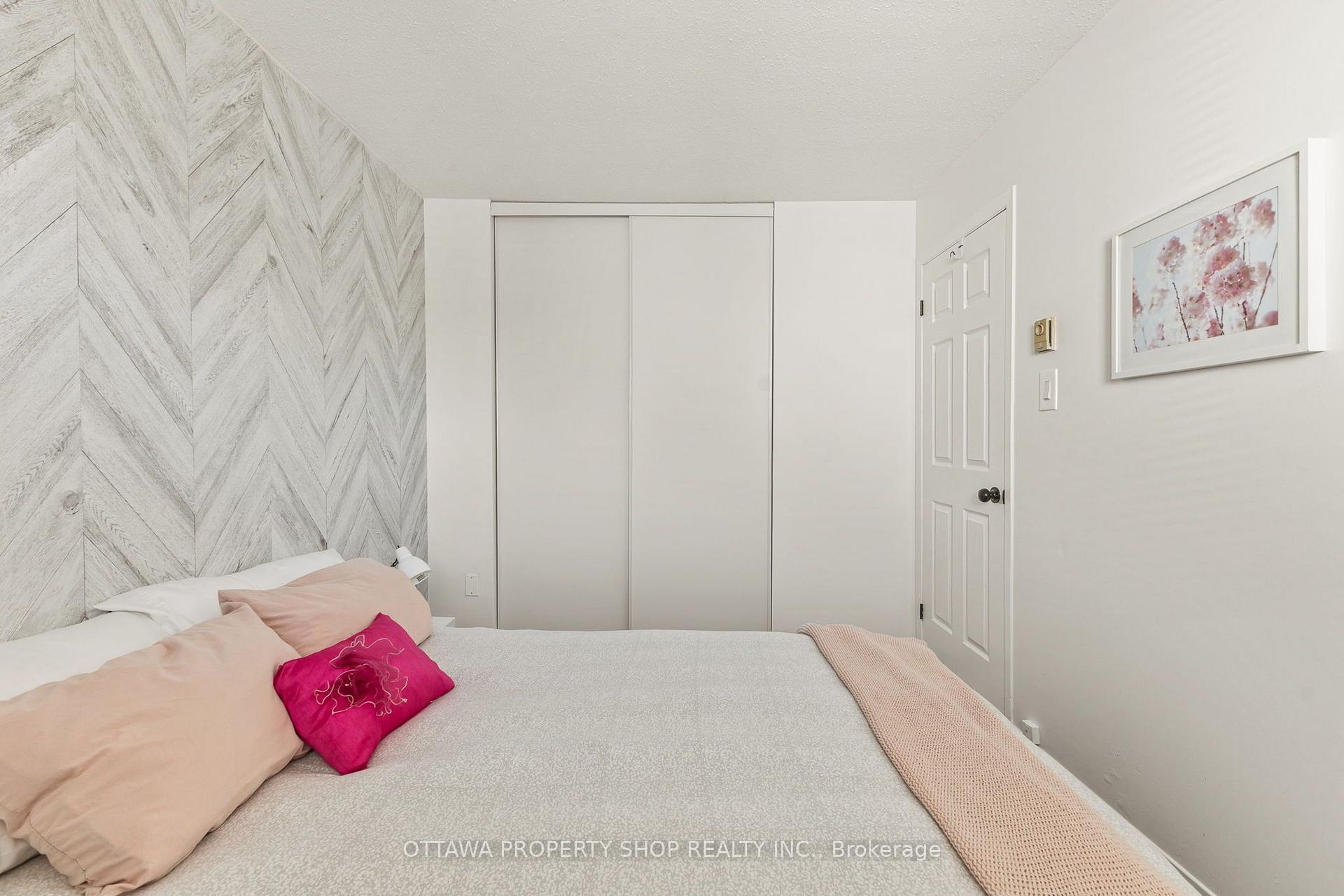Photo 16 of 4006 Eady Court, Ottawa, Cyrville — HOMEH