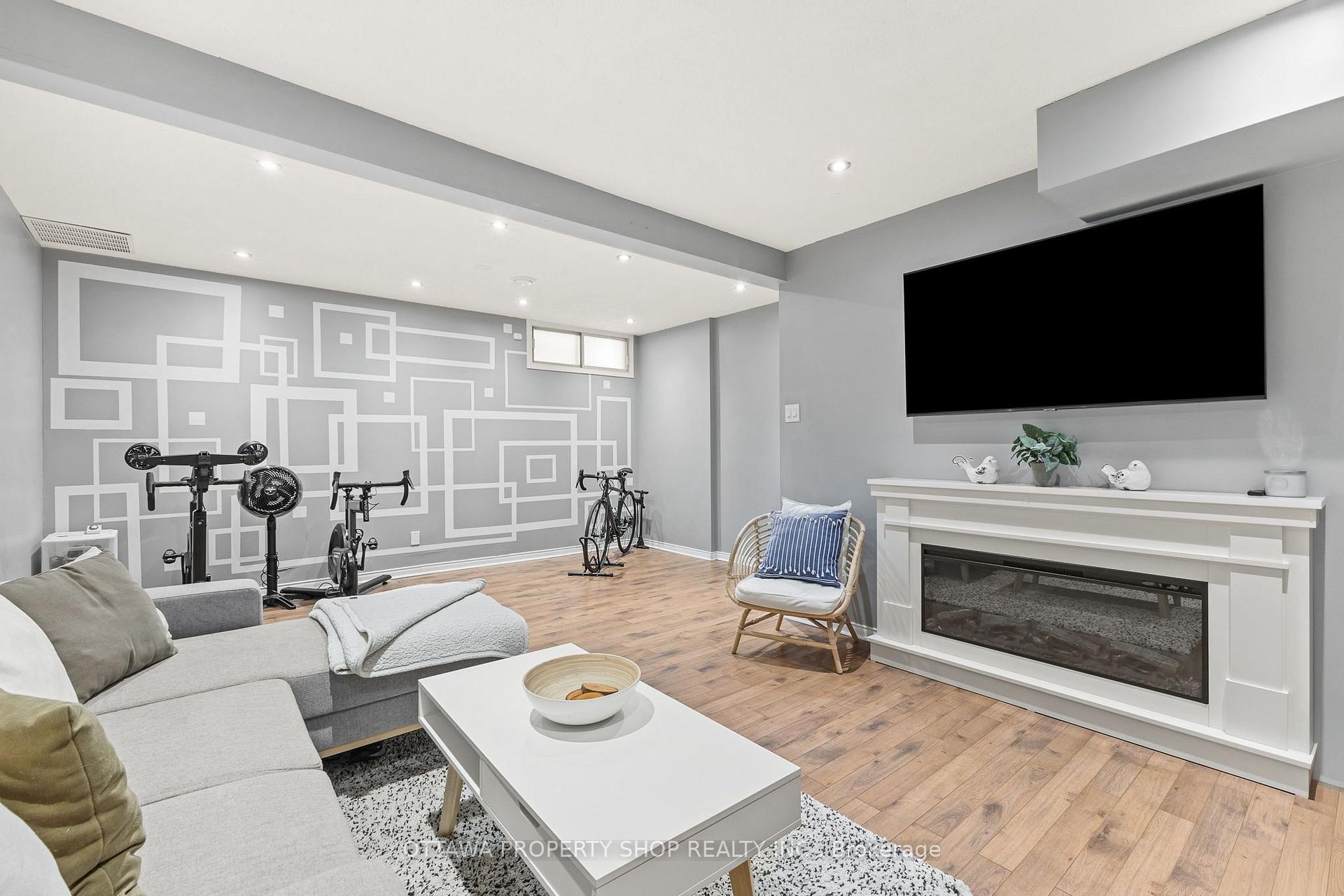 Photo 23 of 4006 Eady Court, Ottawa, Cyrville — HOMEH