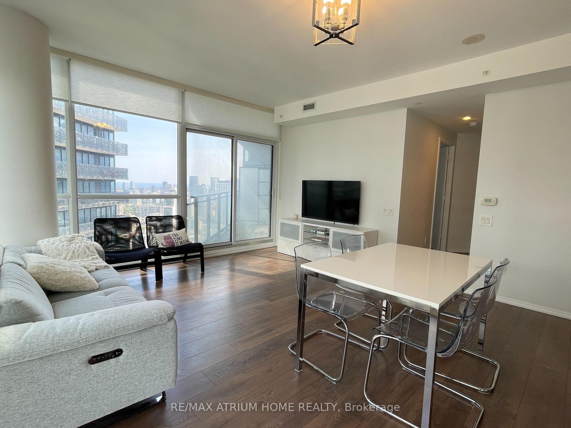 Photo 4 of Unit 3910, 45 Charles Street E, Toronto, Church-Yonge Corridor — HOMEH