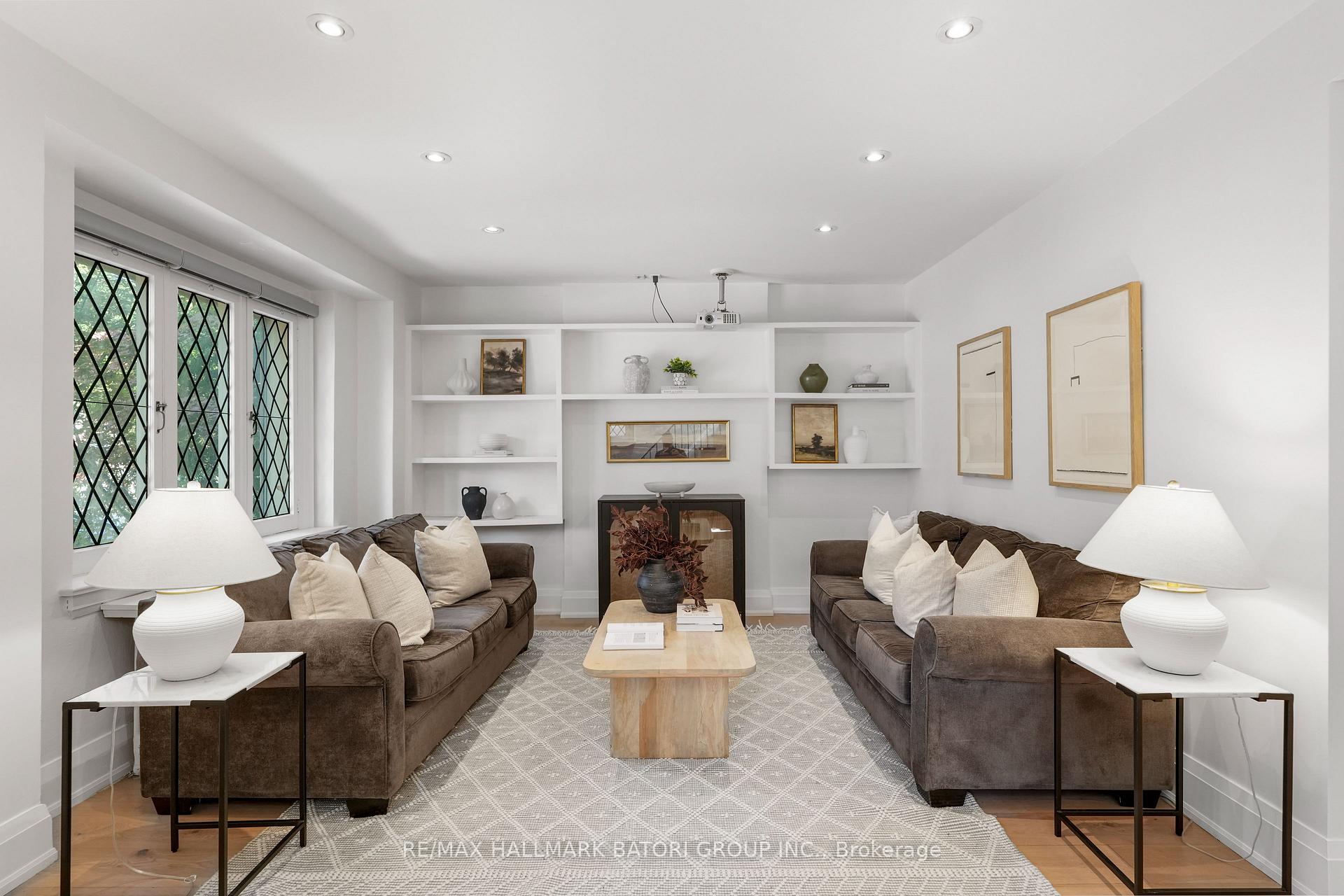 Photo 4 of 555 Castlefield Avenue, Toronto, Forest Hill North — HOMEH