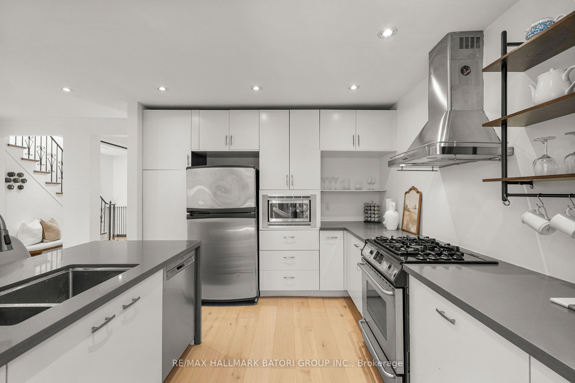 Photo 7 of 555 Castlefield Avenue, Toronto, Forest Hill North — HOMEH