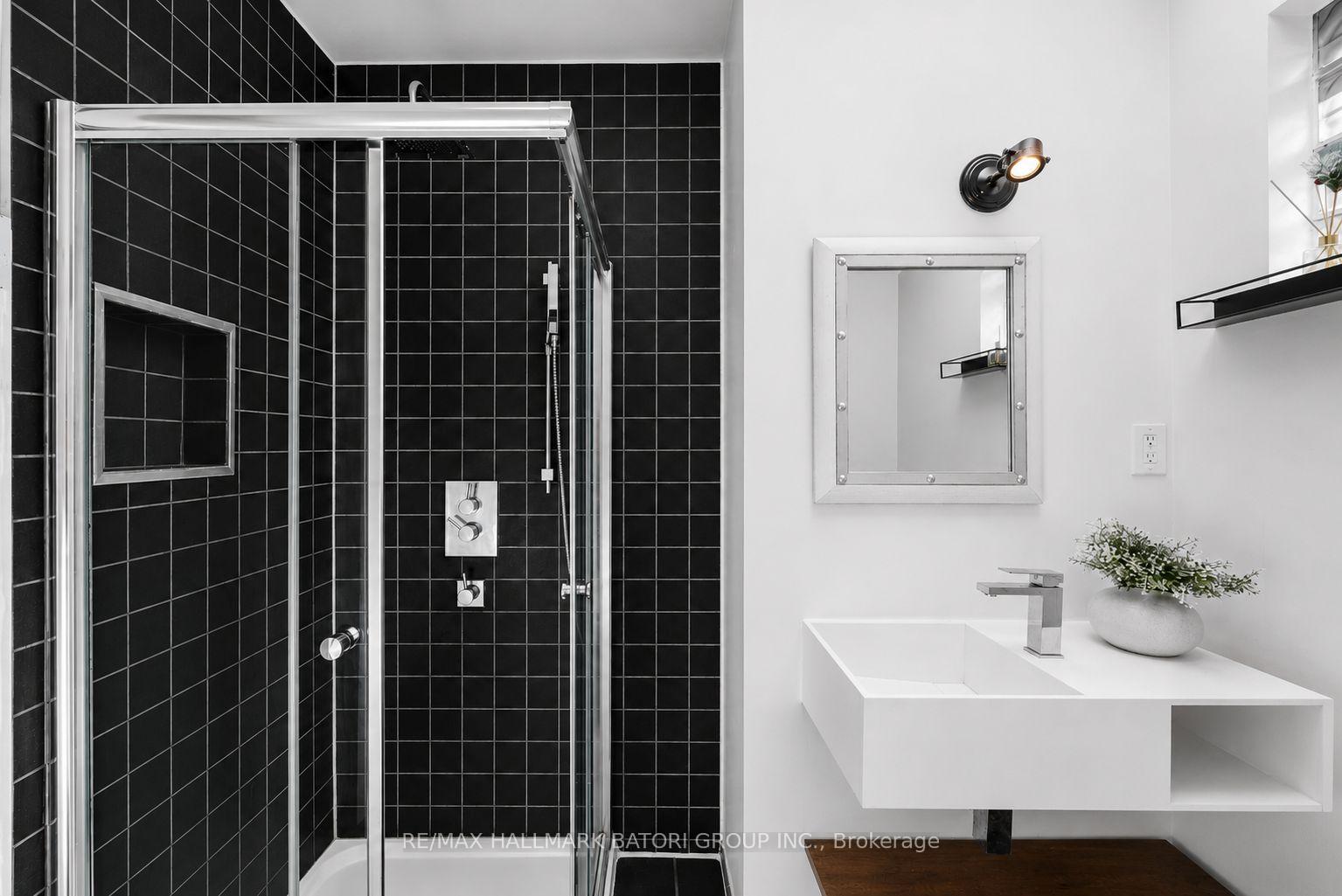 Photo 17 of 555 Castlefield Avenue, Toronto, Forest Hill North — HOMEH