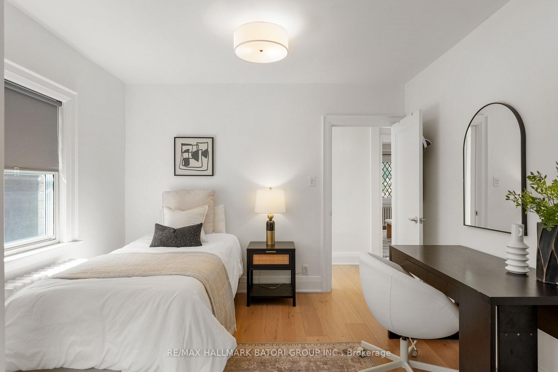 Photo 19 of 555 Castlefield Avenue, Toronto, Forest Hill North — HOMEH