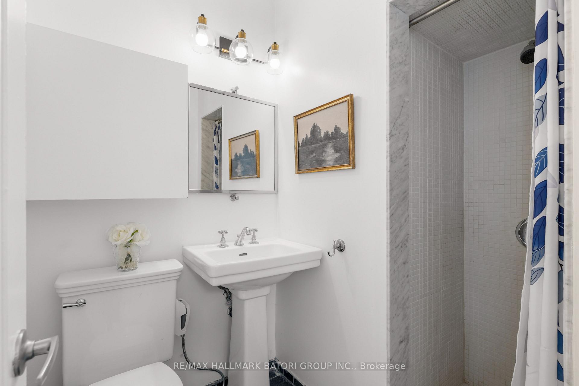 Photo 26 of 555 Castlefield Avenue, Toronto, Forest Hill North — HOMEH