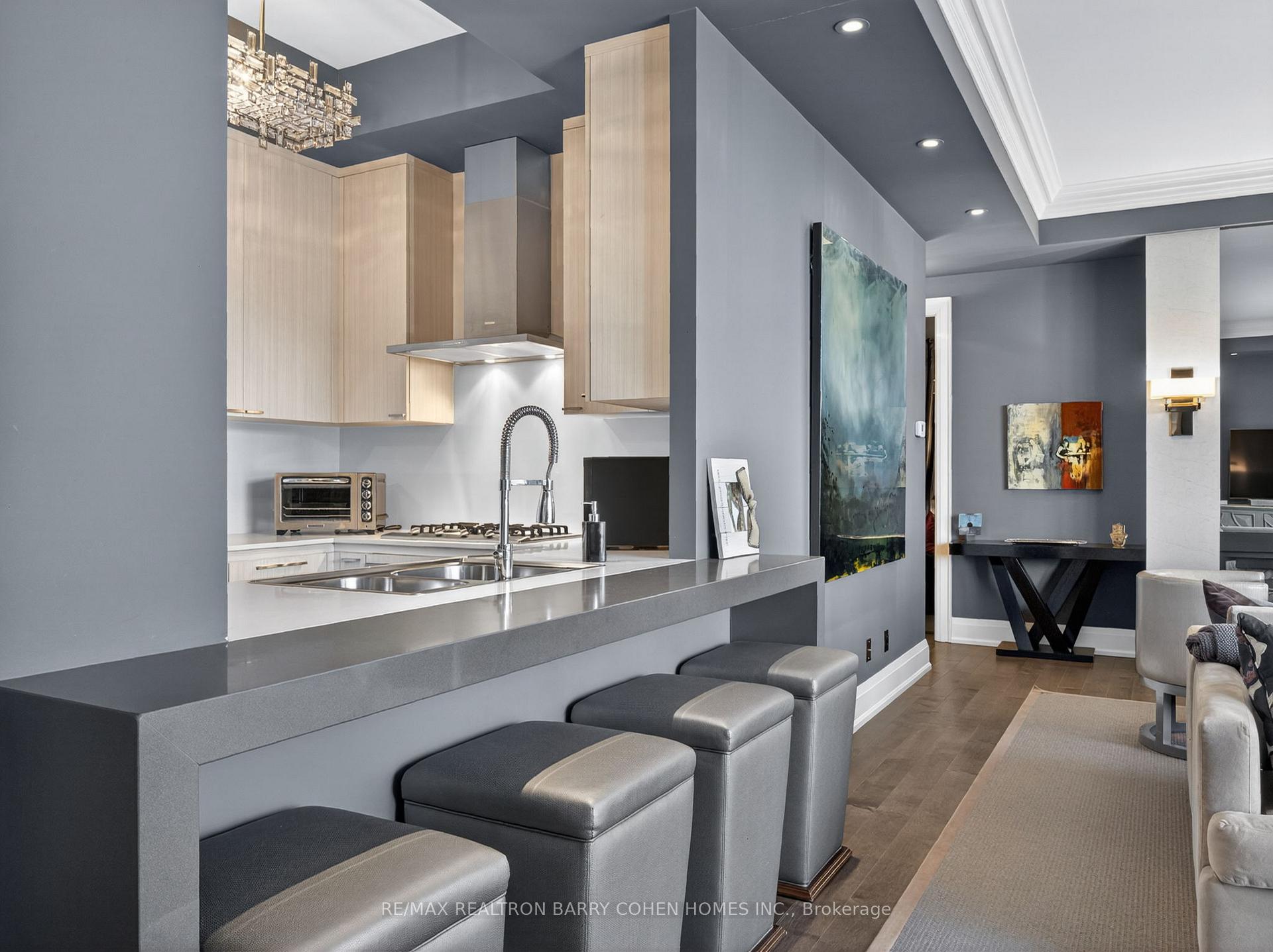 Photo 10 of Unit 1202, 88 Davenport Road, Toronto, The Annex — HOMEH