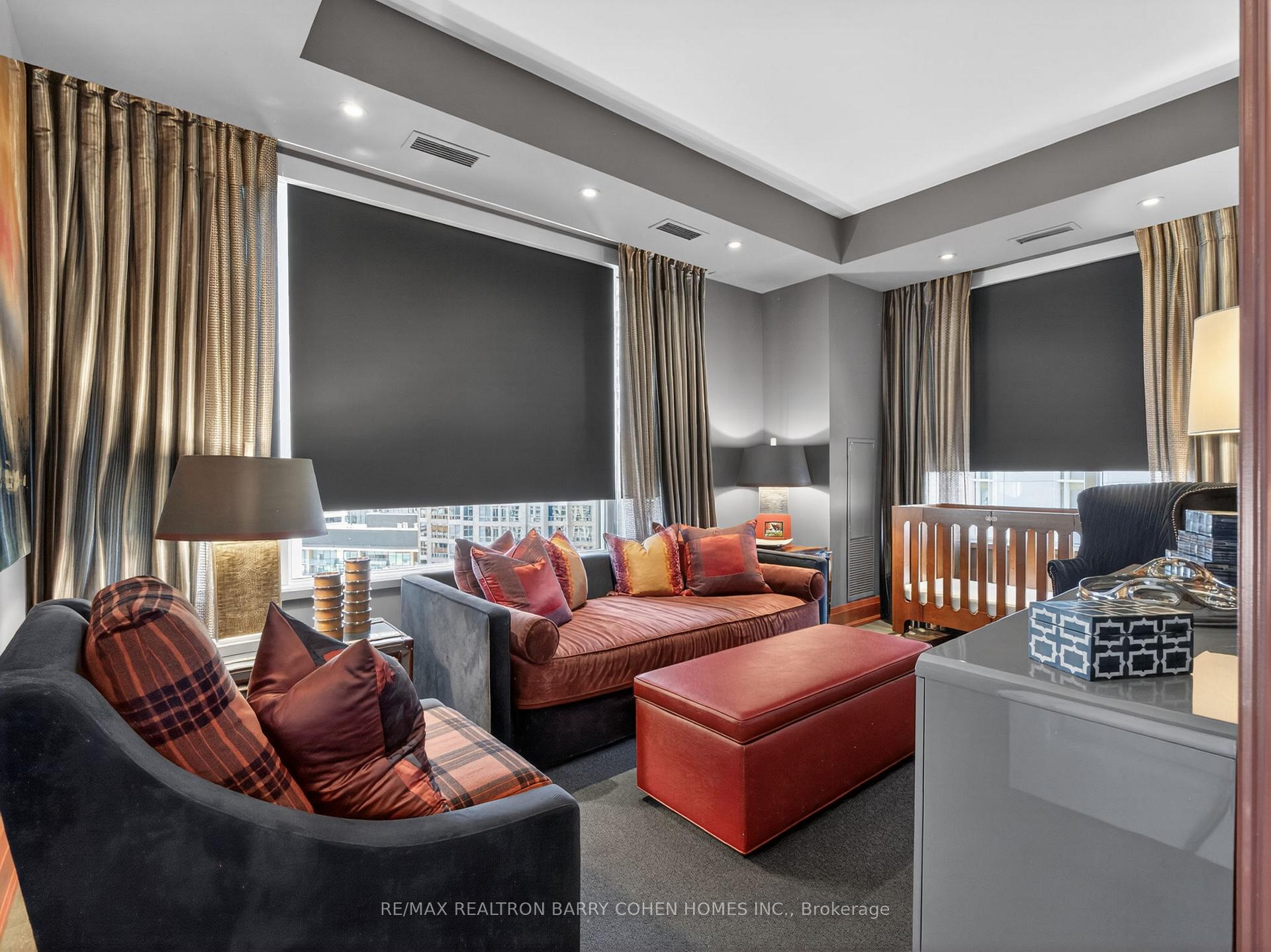 Photo 18 of Unit 1202, 88 Davenport Road, Toronto, The Annex — HOMEH